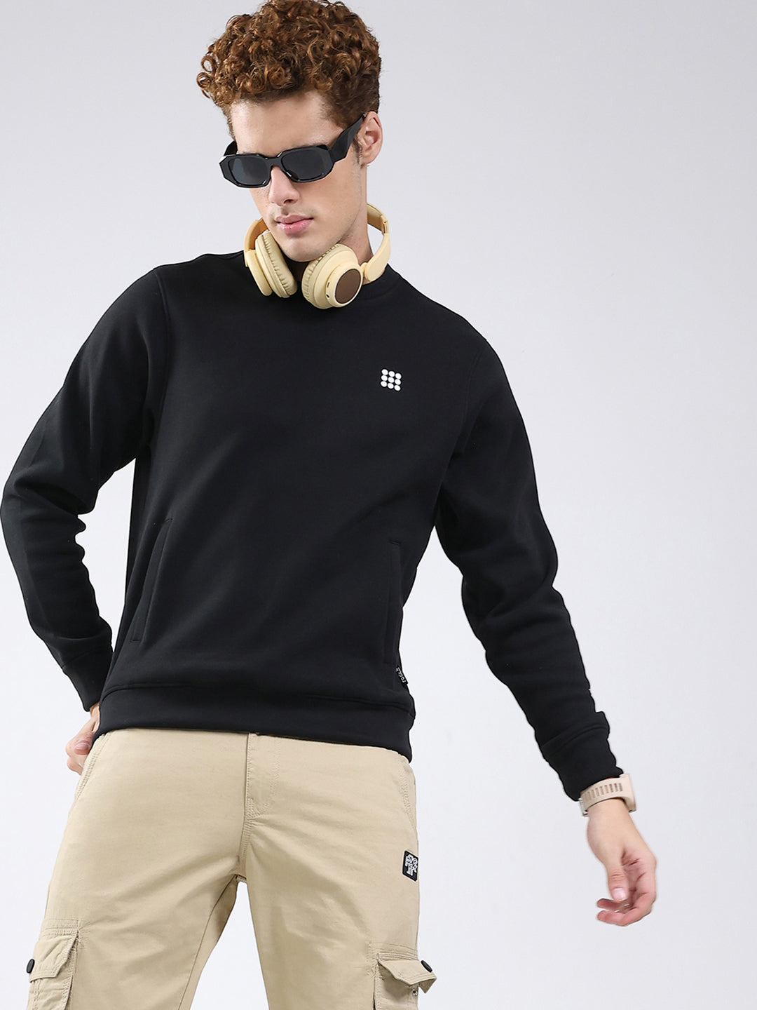 Rock.it Men Black Solid Round Neck Full Sleeve Sweatshirt