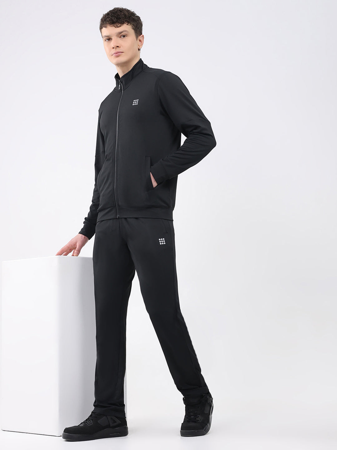 Rock.it Men Black Solid Mock Neck Full Sleeve Winter Tracksuit