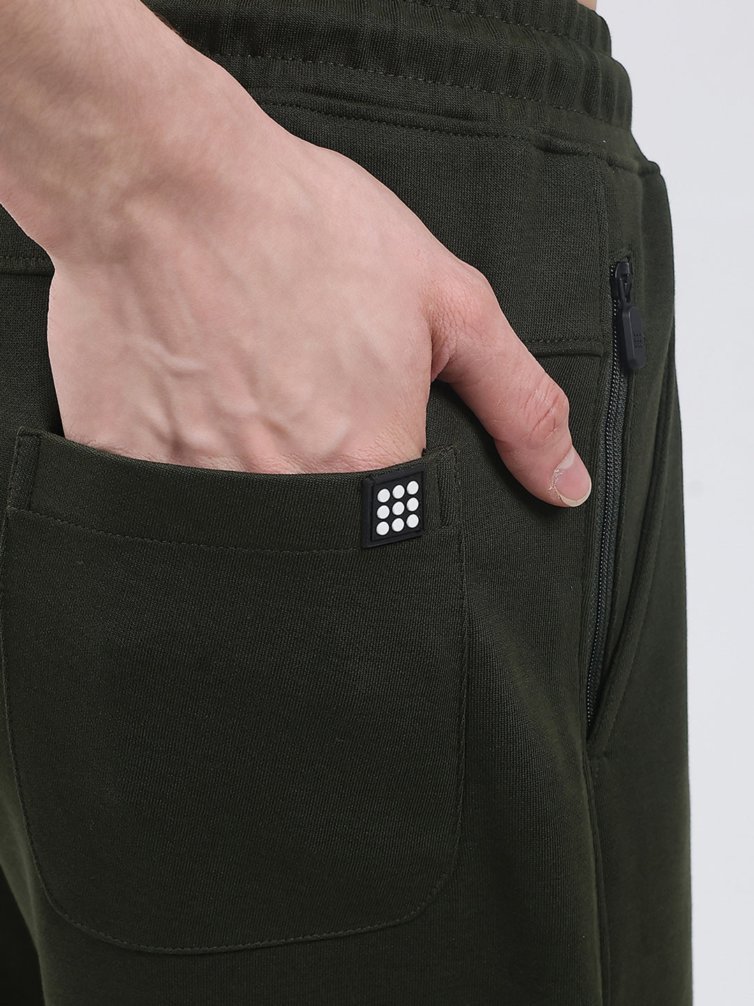 Rock.it Men Olive Solid Regular Fit Winter Lower