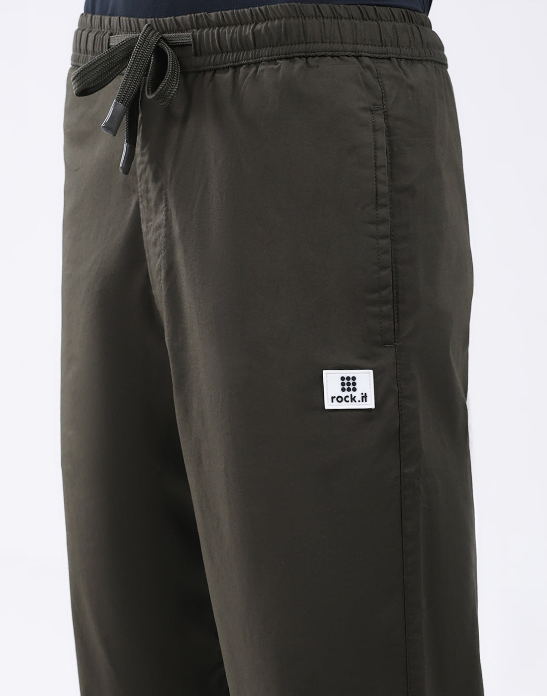 Rock.it Men Olive Solid Regular Fit Winter Lower