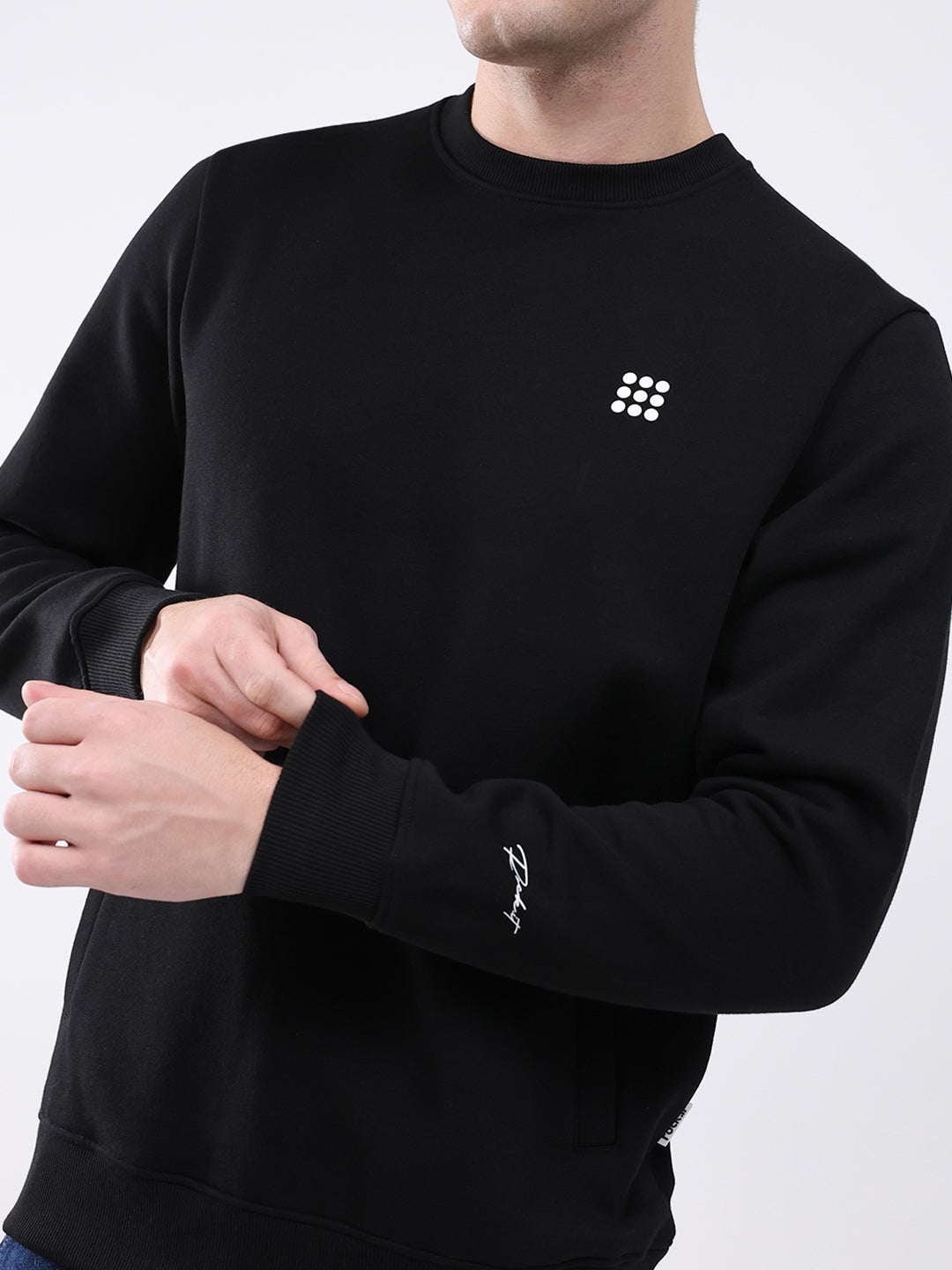 Rock.it Men Black Solid Round Neck Full Sleeve Sweatshirt