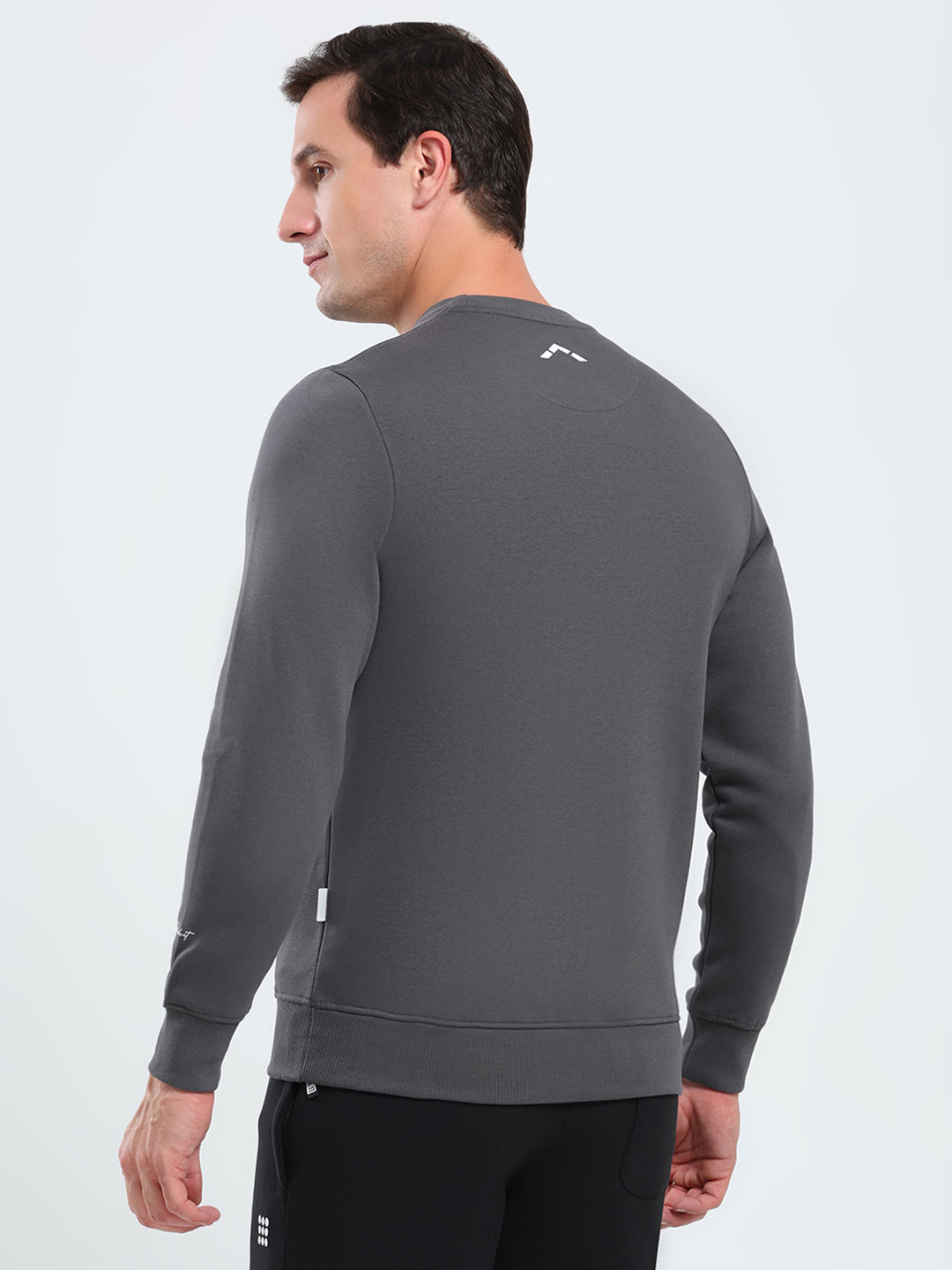Rock.it Men Grey Solid Round Neck Full Sleeve Sweatshirt