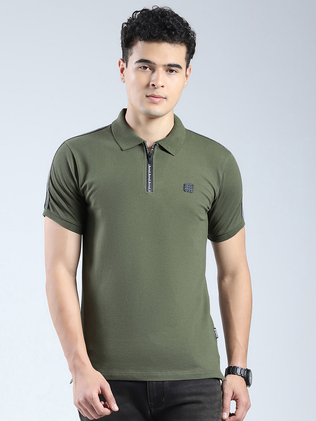 Rock.it Men Olive Solid Collar Half Sleeve T-Shirt