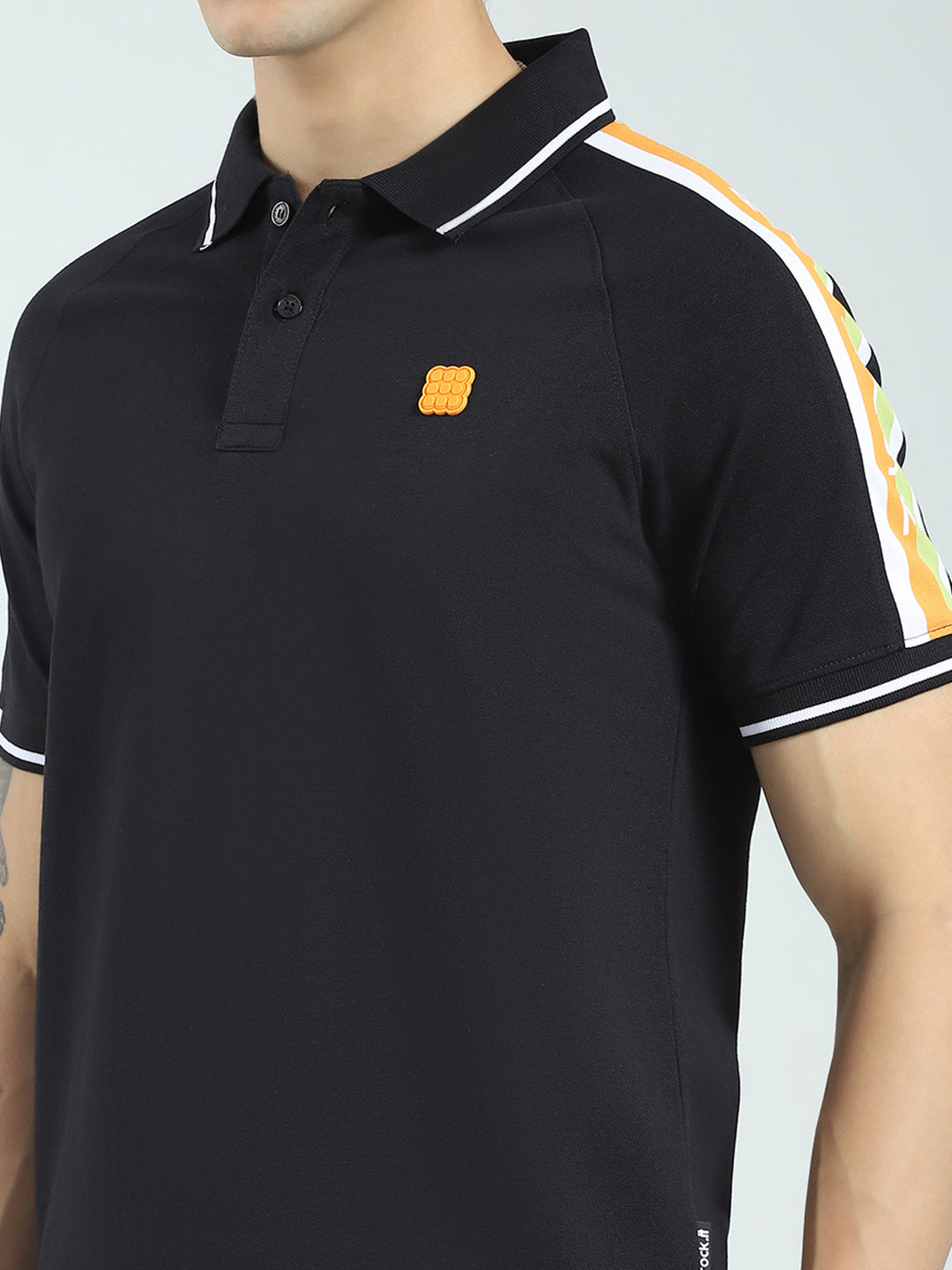 Rock.it Men Black Printed Collar Half Sleeve T-Shirt