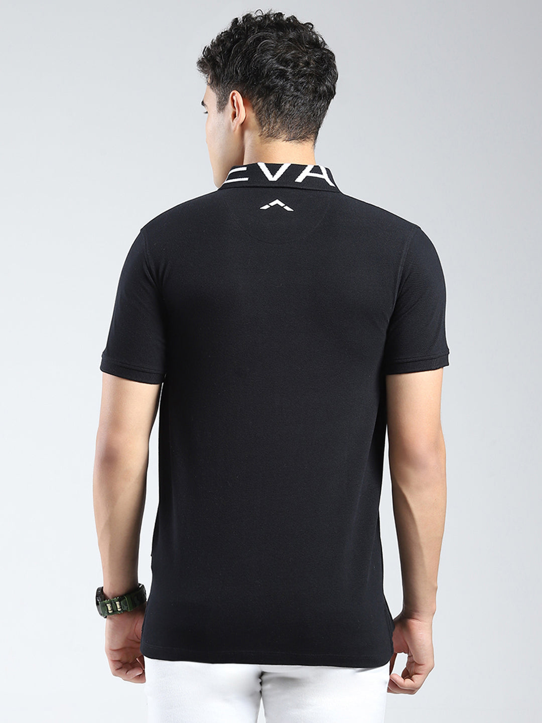 Rock.it Men Black Solid Collar Half Sleeve T-Shirt