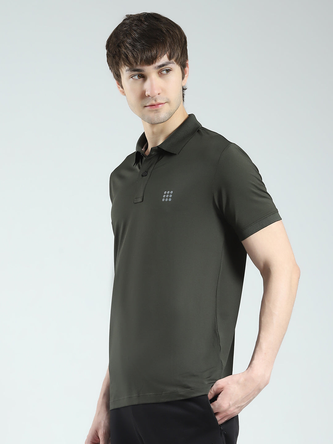 Rock.it Men Olive Solid Collar Half Sleeve T-Shirt