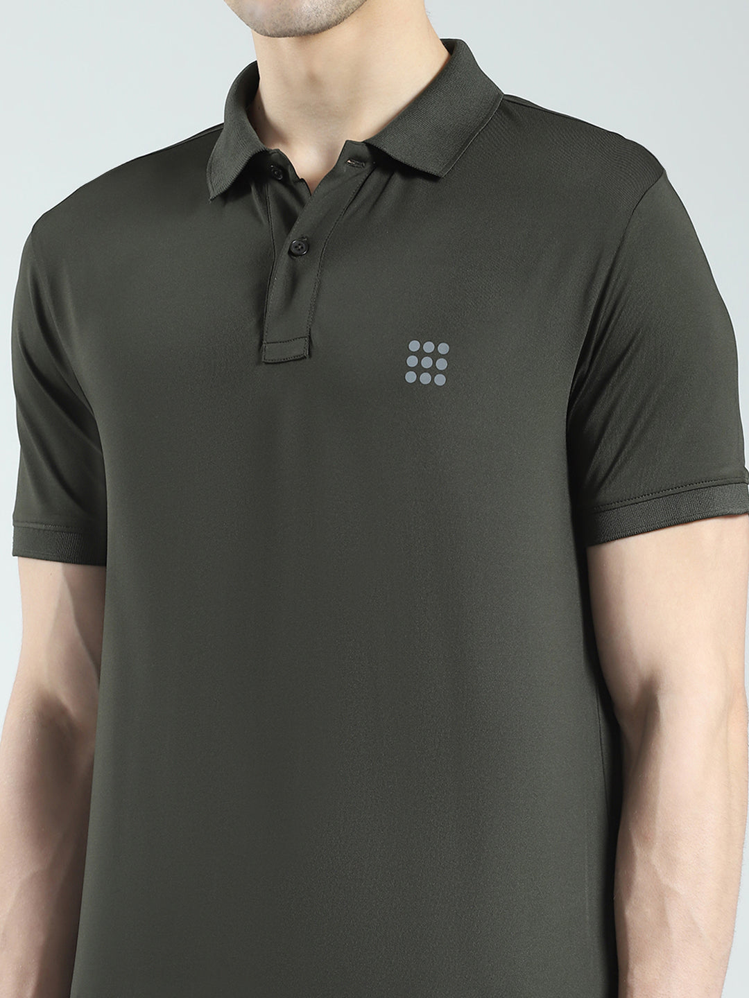 Rock.it Men Olive Solid Collar Half Sleeve T-Shirt