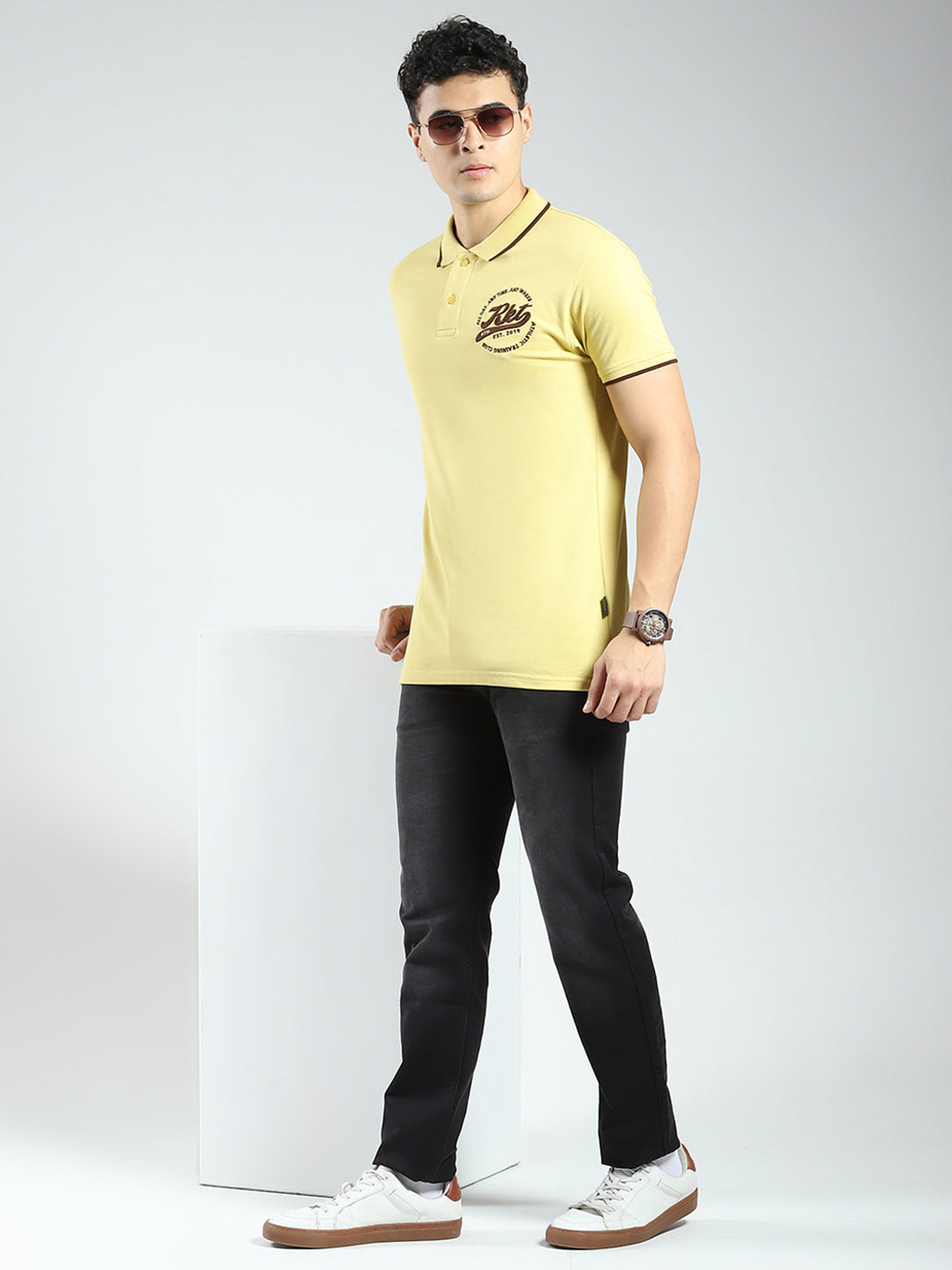 Rock.it Men Yellow Solid Collar Half Sleeve T-Shirt