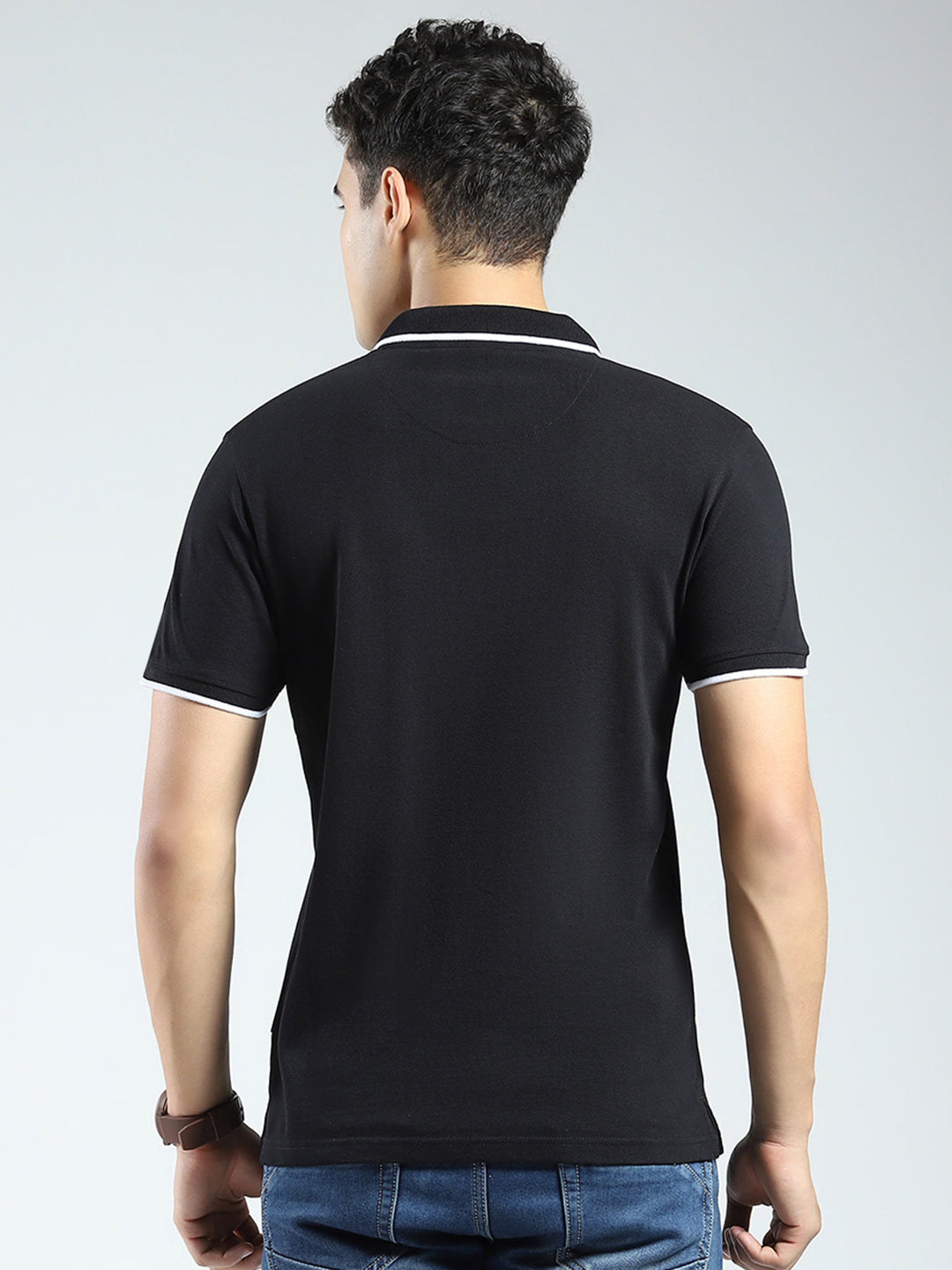 Rock.it Men Black Solid Collar Half Sleeve T-Shirt