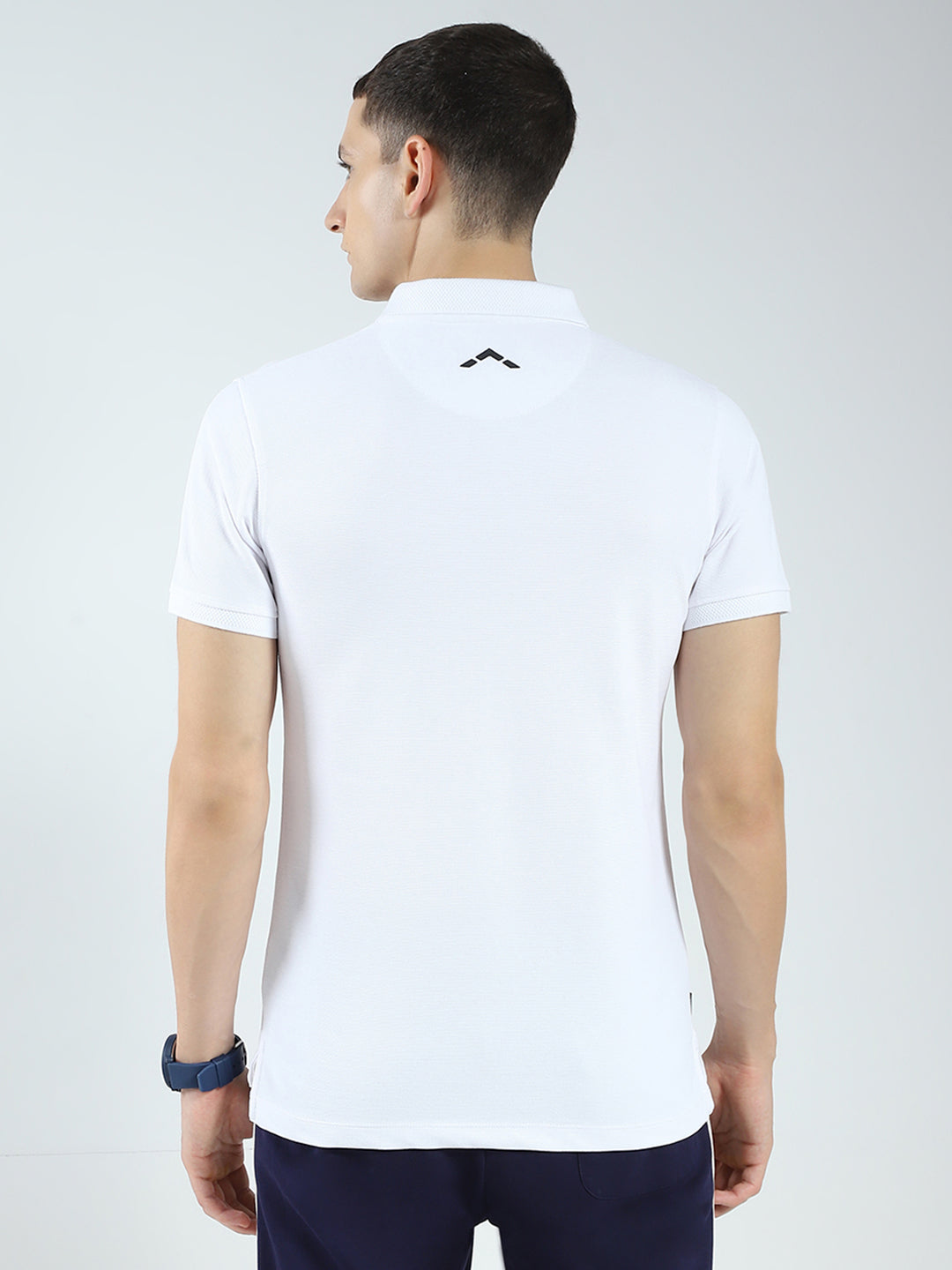 Rock.it Men White Solid Collar Half Sleeve T-Shirt
