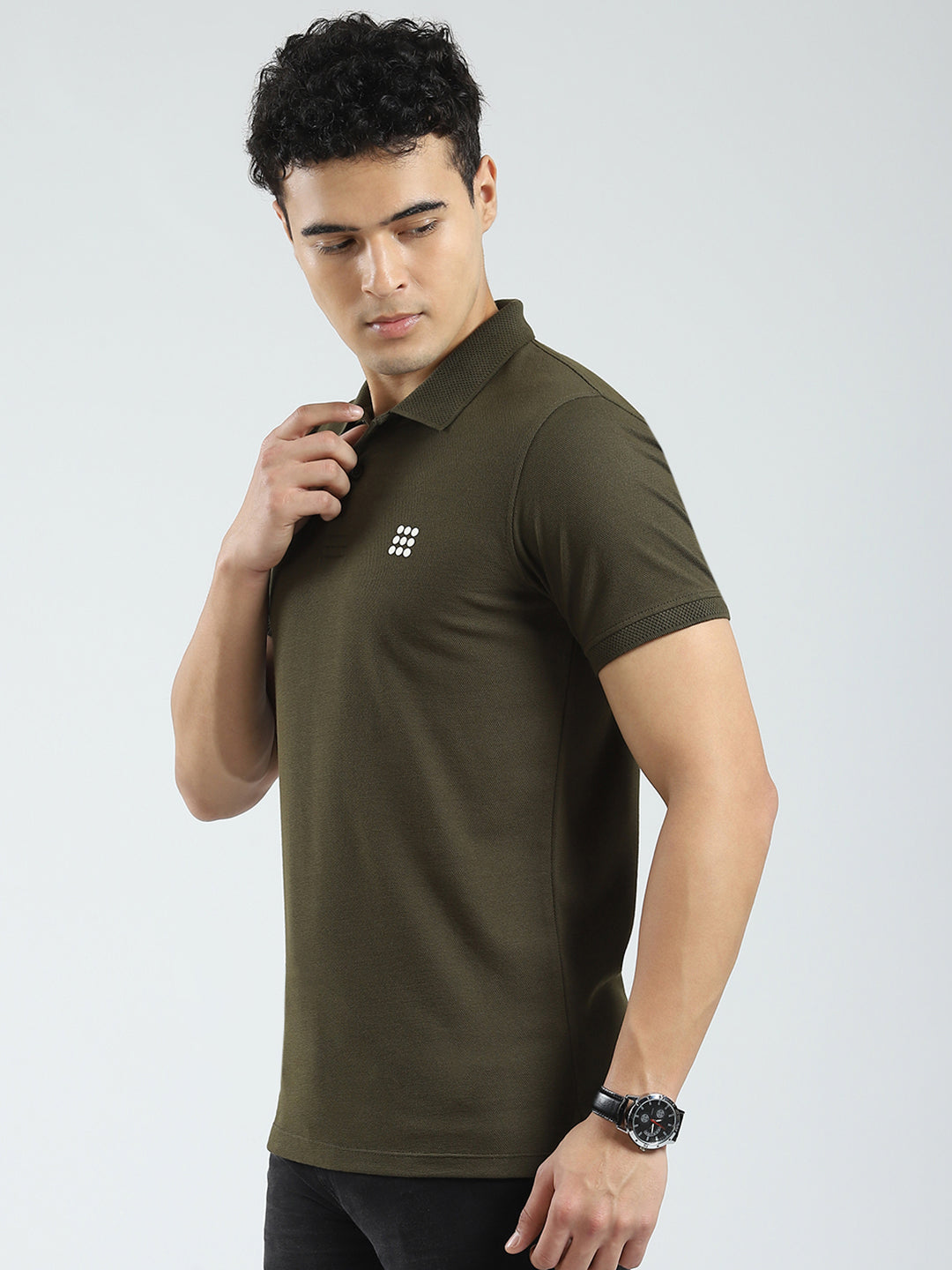 Rock.it Men Olive Solid Collar Half Sleeve T-Shirt