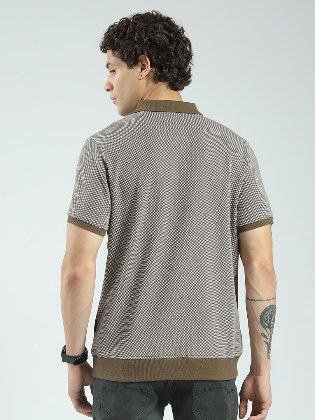Rock.it Men Green Self Design Collar Half Sleeve T-Shirt
