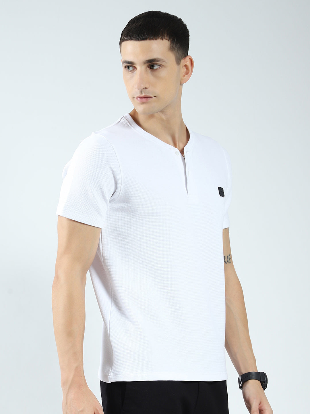 Rock.it Men White Solid Round Neck Half Sleeve T-Shirt