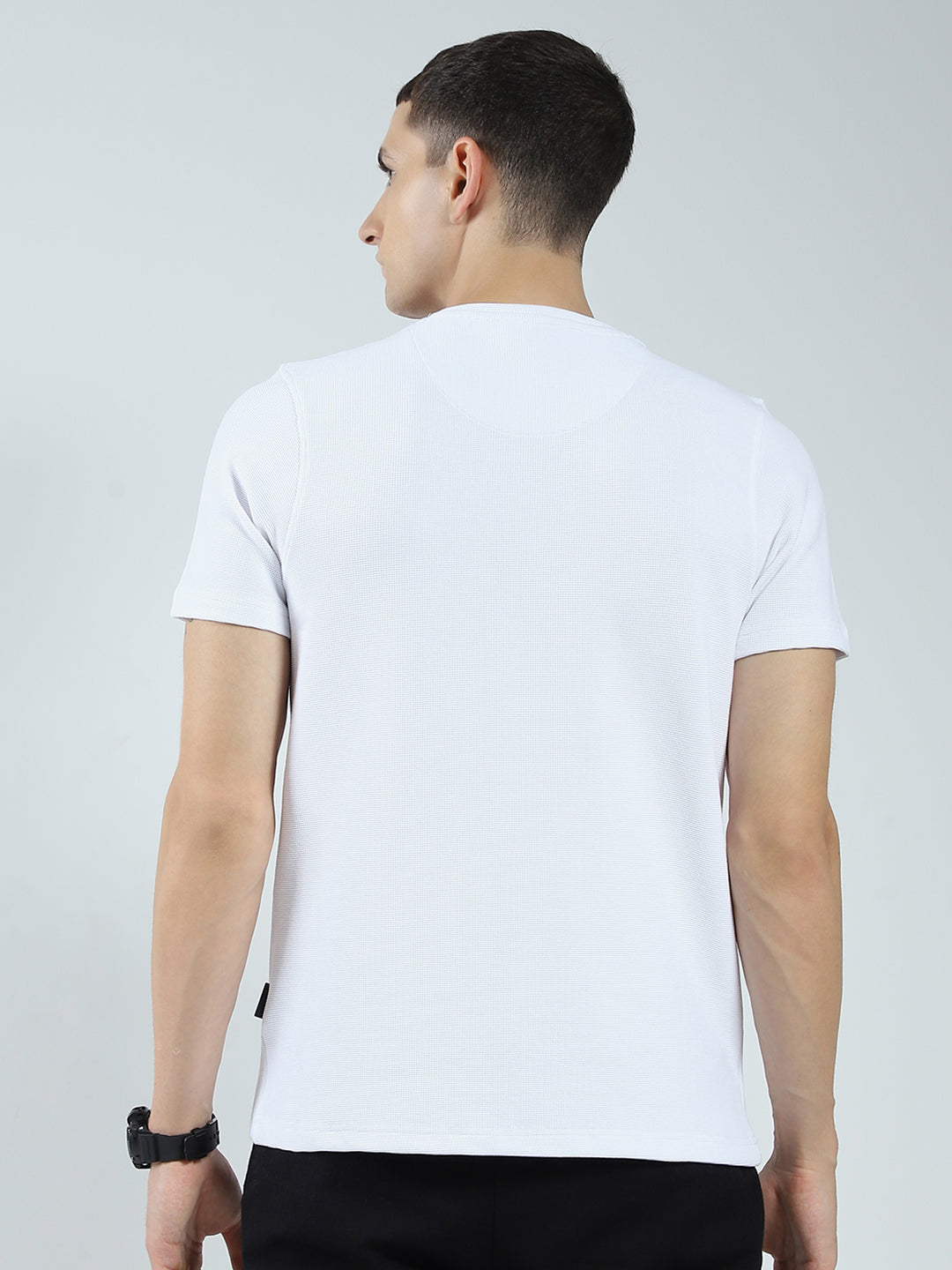 Rock.it Men White Solid Round Neck Half Sleeve T-Shirt