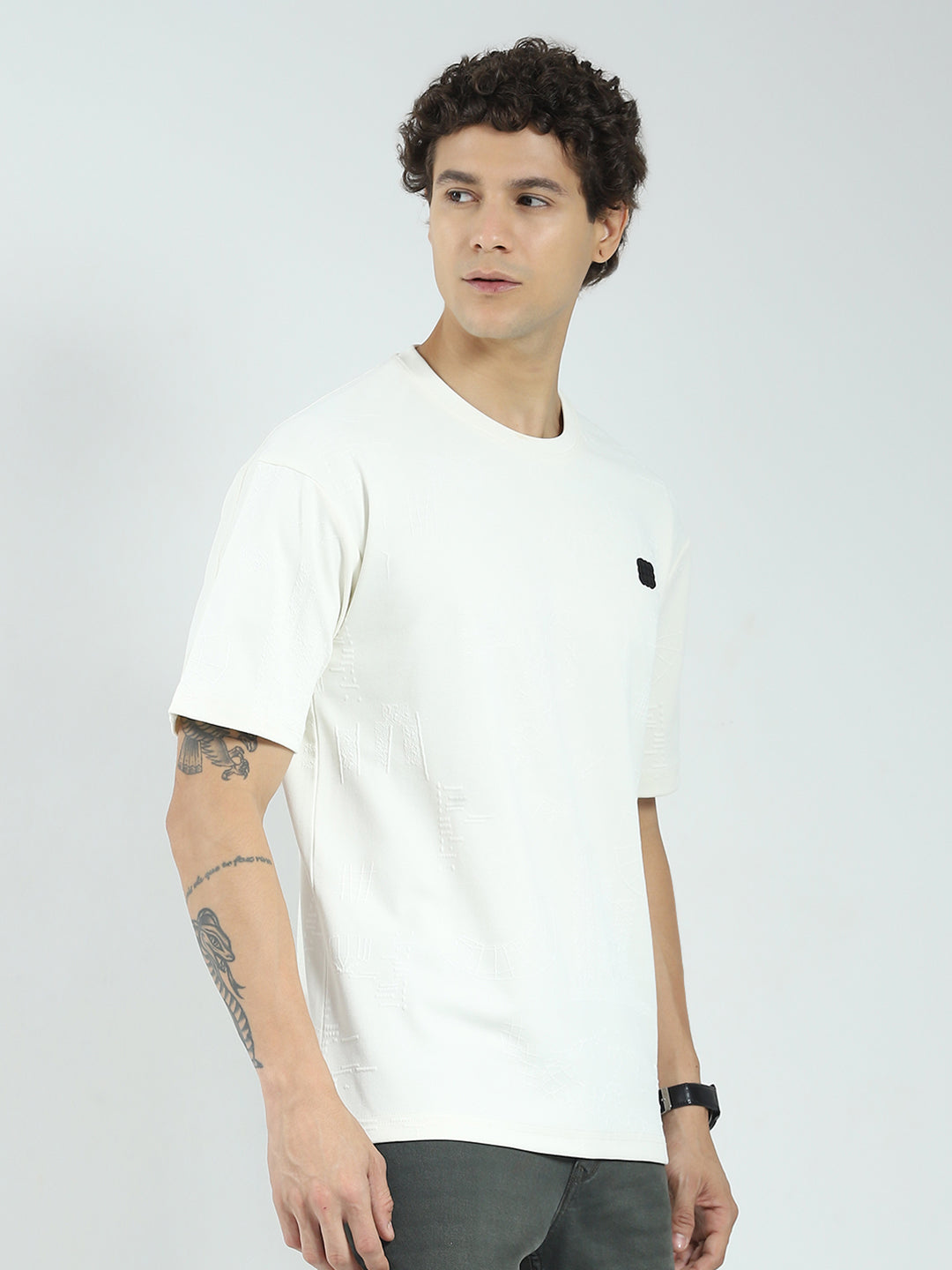 Rock.it Men Off White Self Design Round Neck Half Sleeve T-Shirt