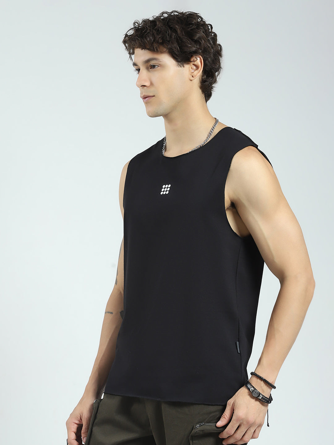 Rock.it Men Black Solid Round Neck Sleeveless T-Shirt
