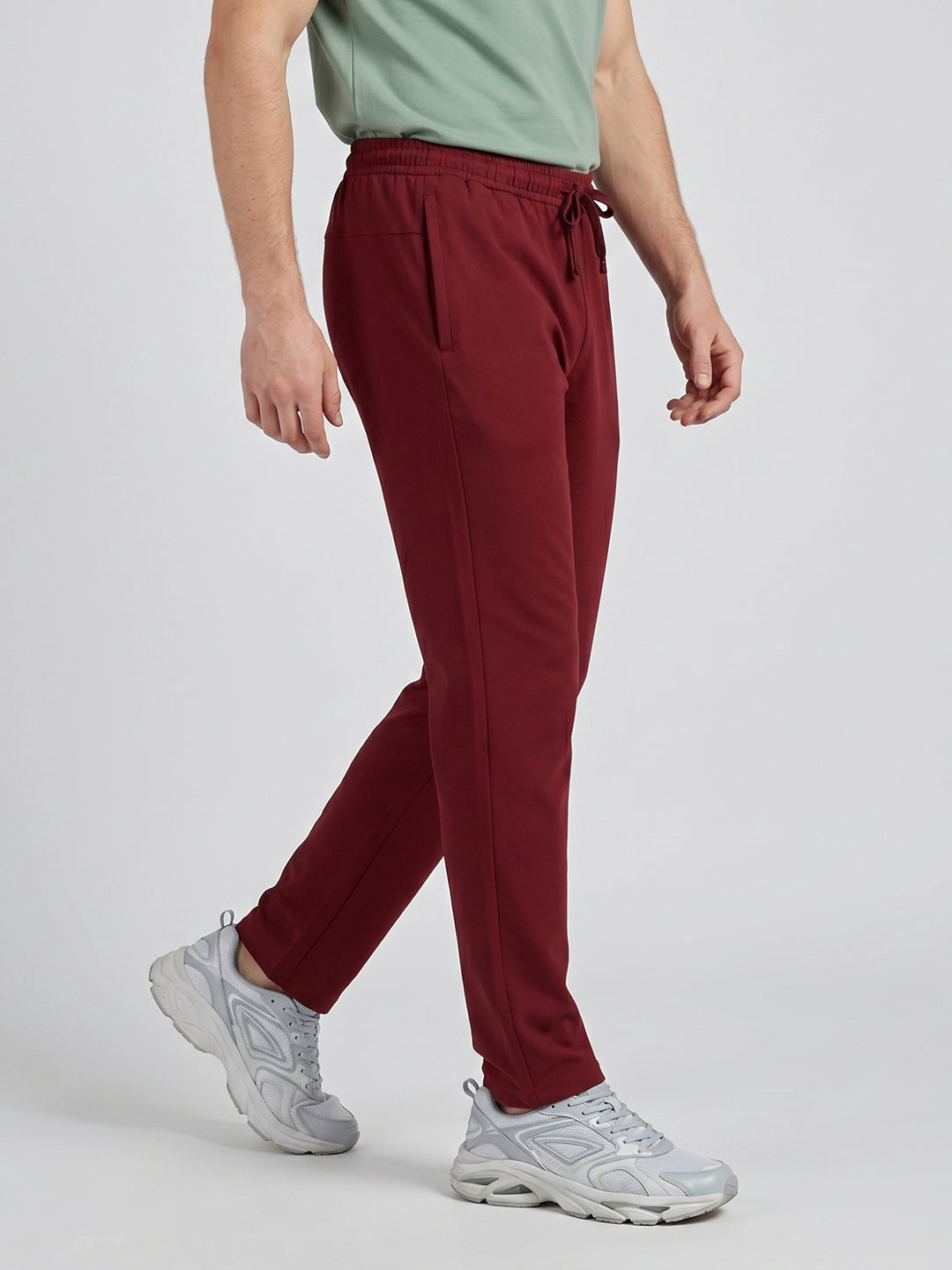 Rock.it Men Maroon Solid Regular Fit Lower