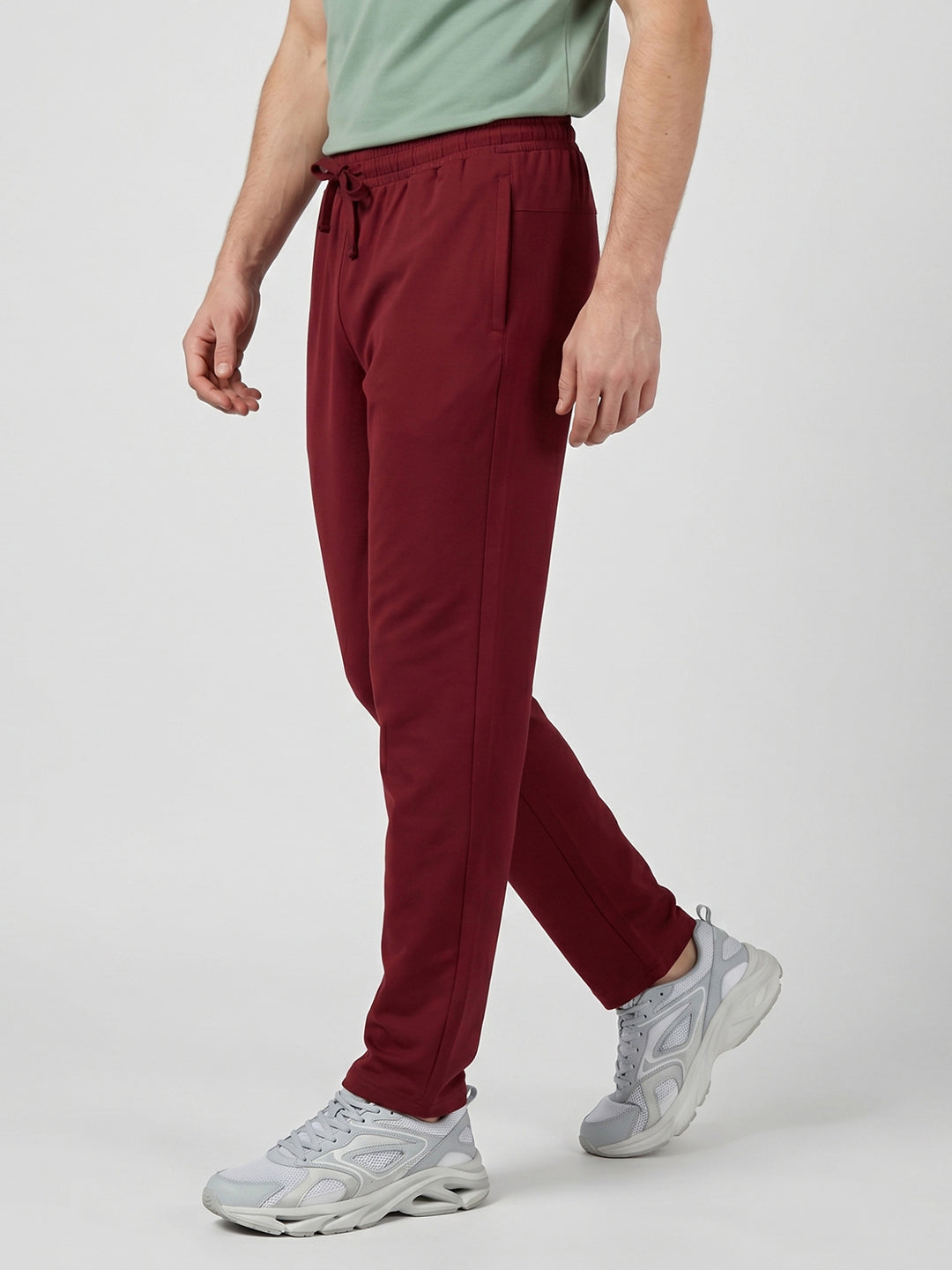 Rock.it Men Maroon Solid Regular Fit Lower