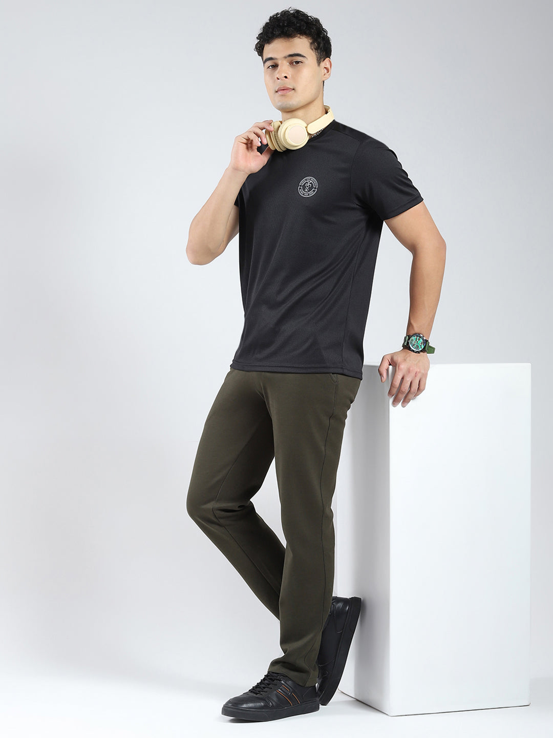 Rock.it Men Olive Solid Regular Fit Lower