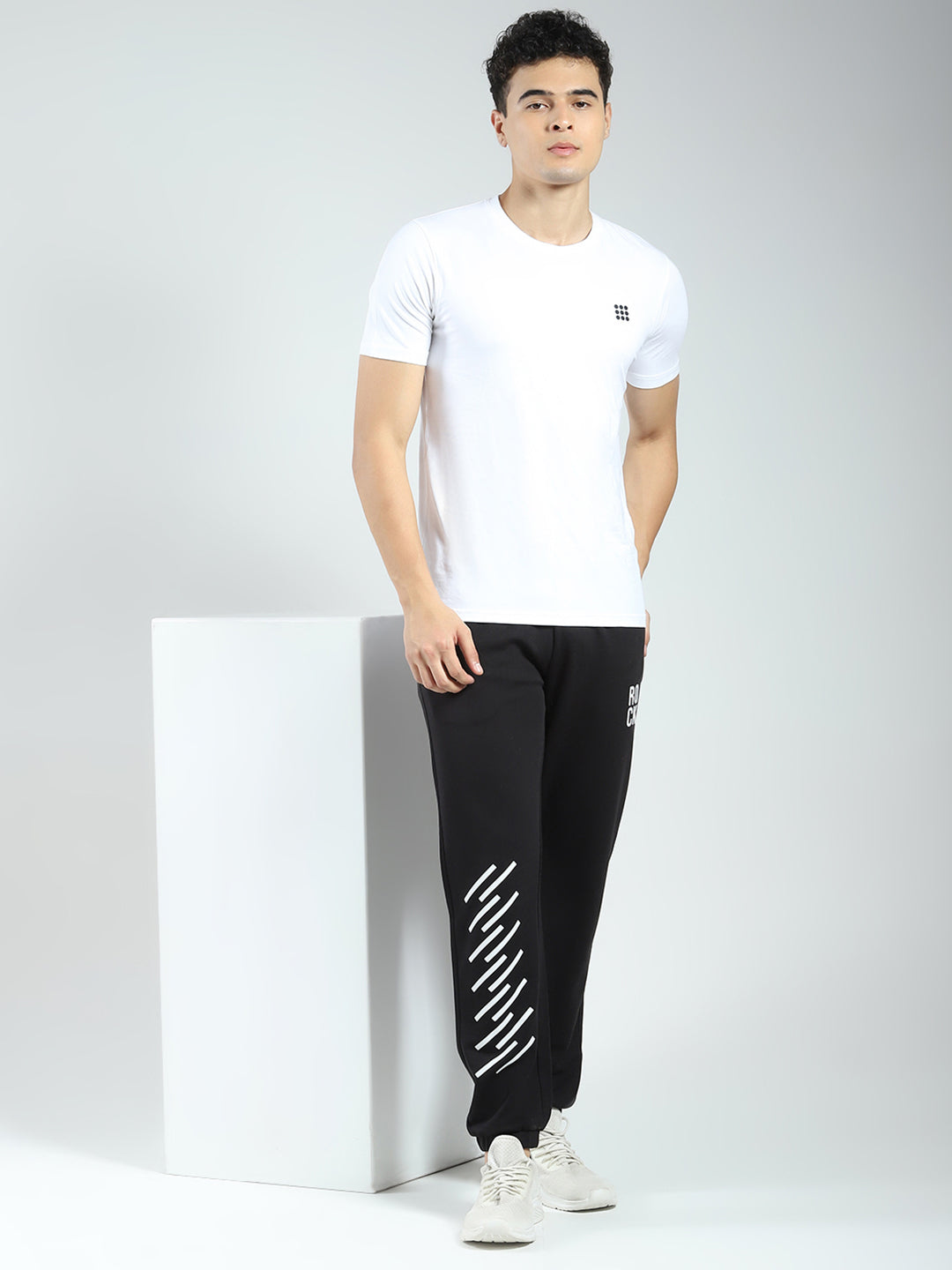 Rock.it Men Black Printed Regular Fit Jogger