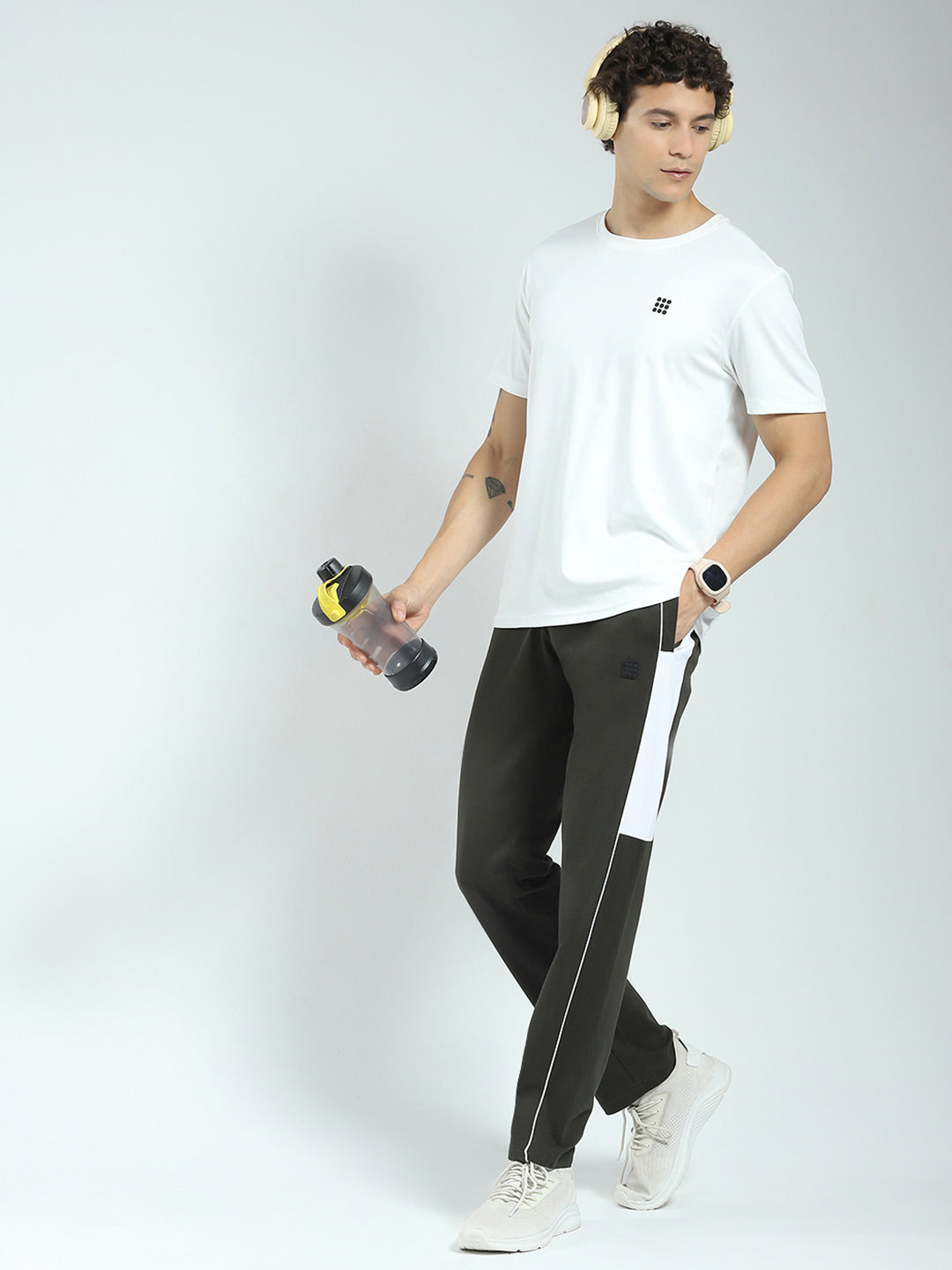 Rock.it Men Olive Solid Regular Fit Lower