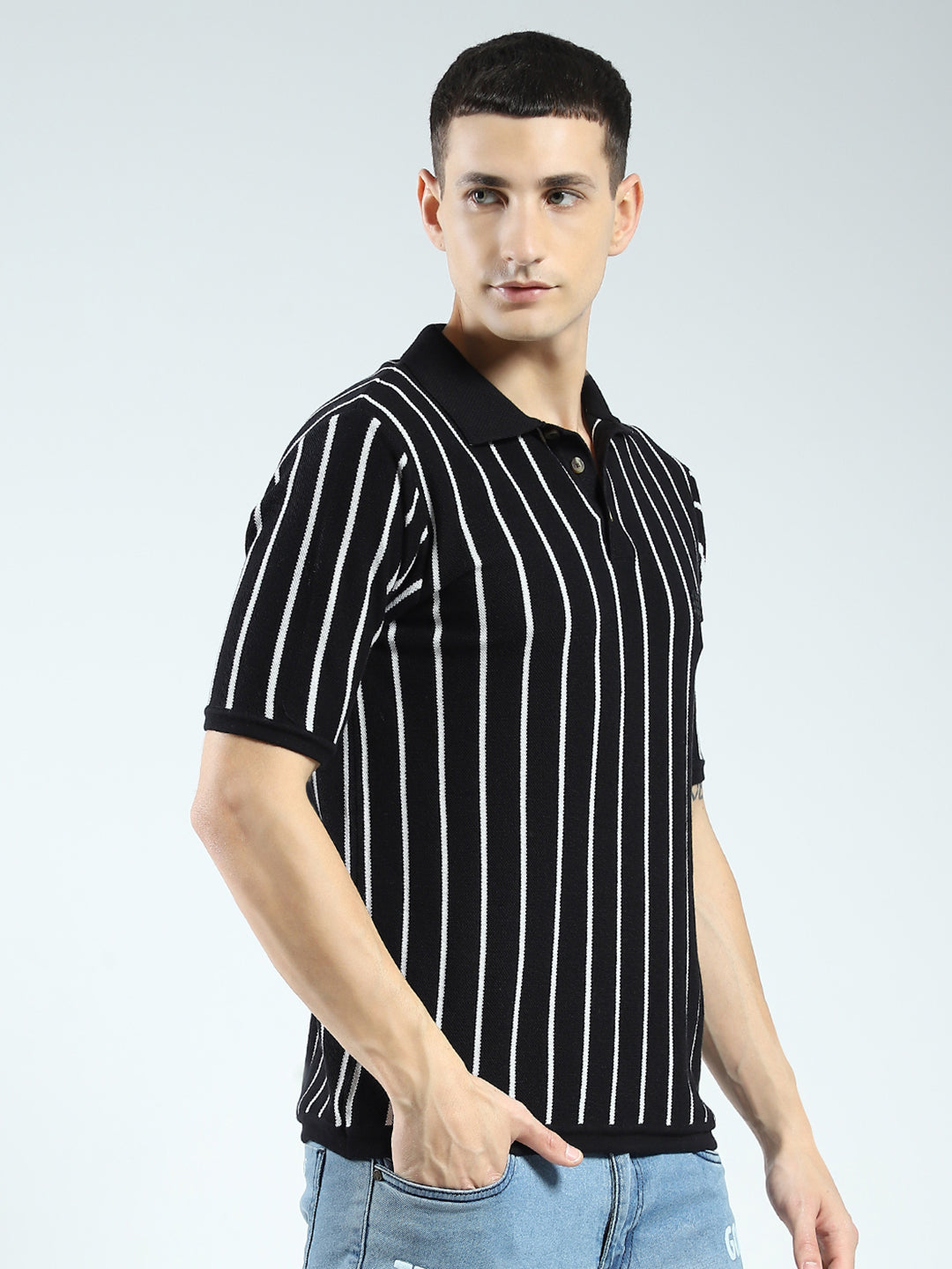 Rock.it Men Black Stripe Collar Half Sleeve T-Shirt