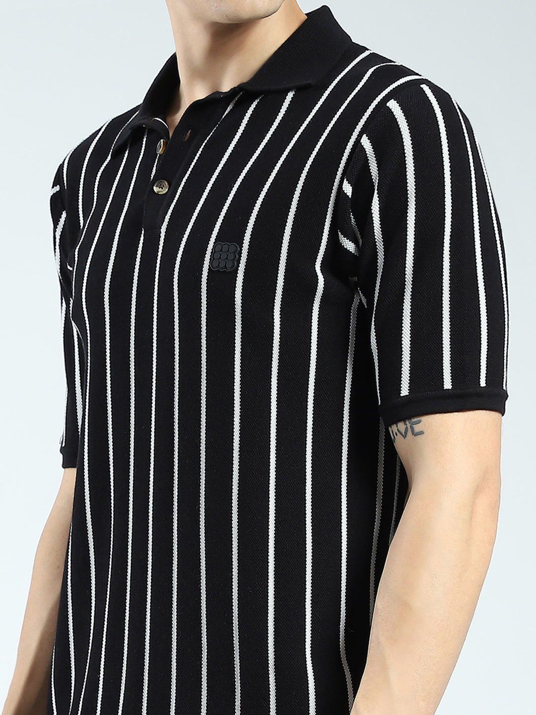 Rock.it Men Black Stripe Collar Half Sleeve T-Shirt