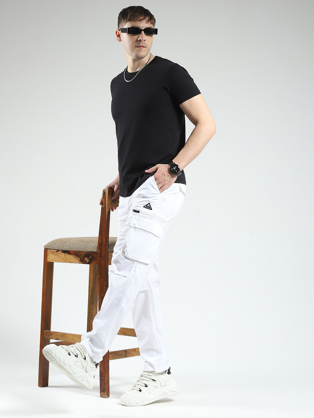 Rock.it Men White Solid Regular Fit Cargo