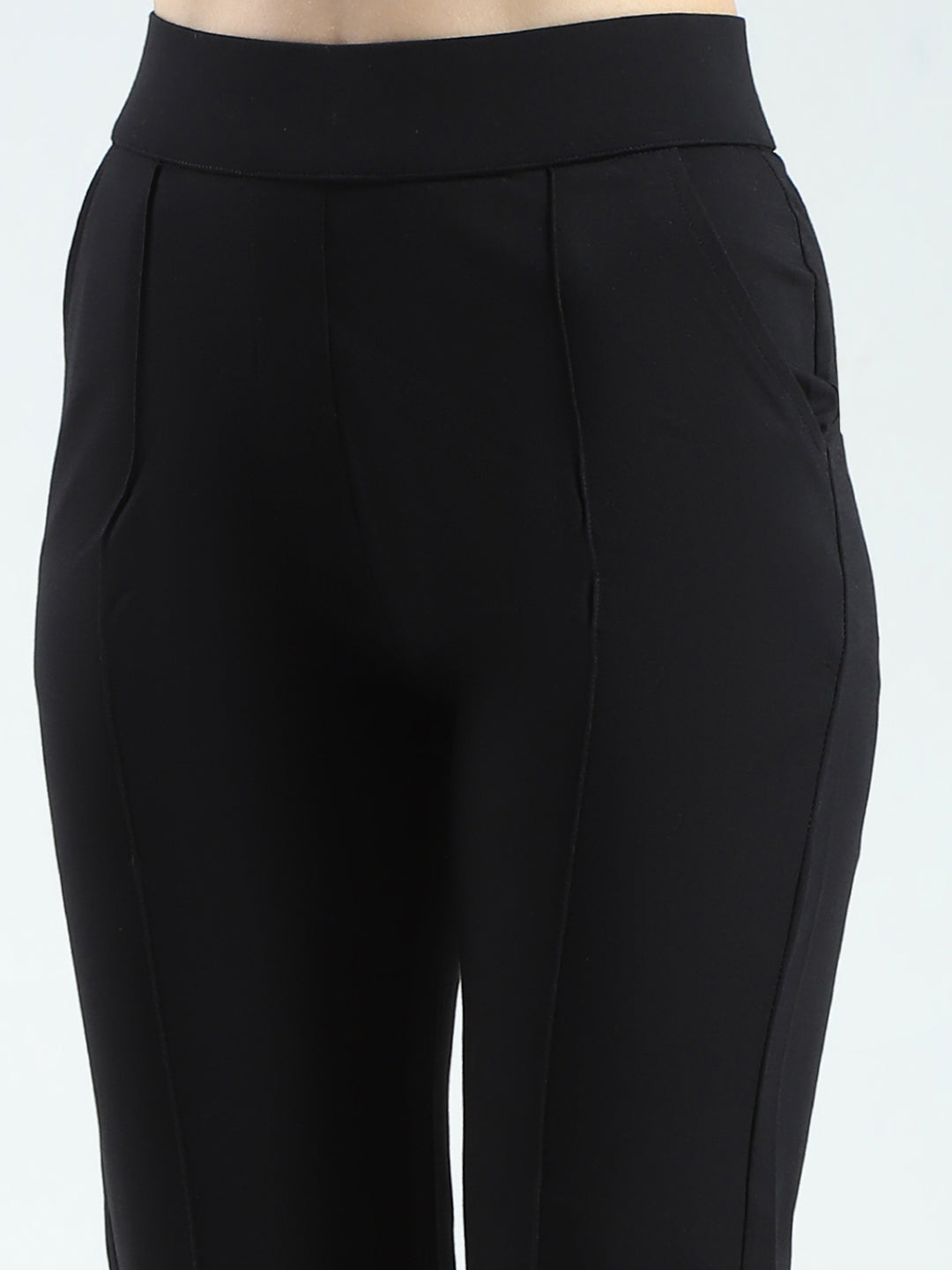 Rock.it Women Black Solid Regular Fit Pant