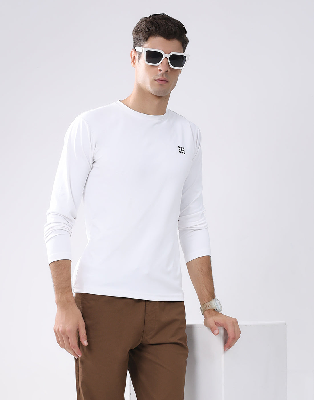 Rock.it Men White Solid Round Neck Full Sleeve T-Shirt