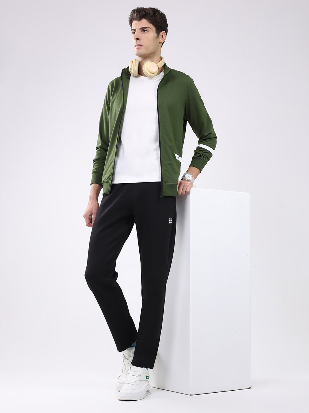Rock.it Men Green Solid Mock Neck Full Sleeve Sweatshirt