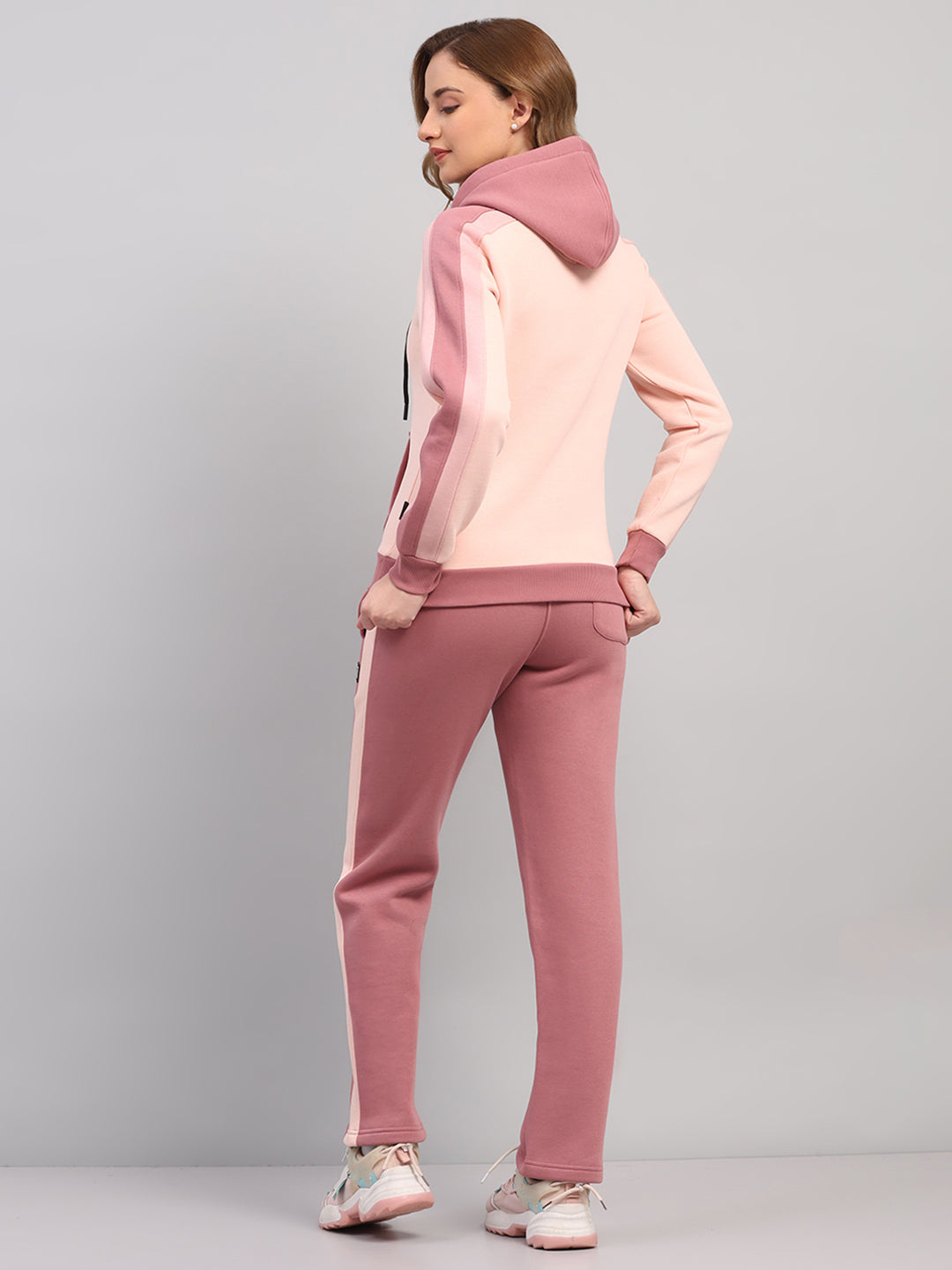 Rock.it Women Mauve Solid Hooded Full Sleeve Winter Tracksuit