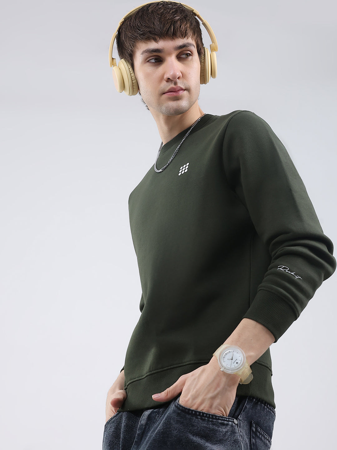 Rock.it Men Olive Solid Round Neck Full Sleeve Sweatshirt