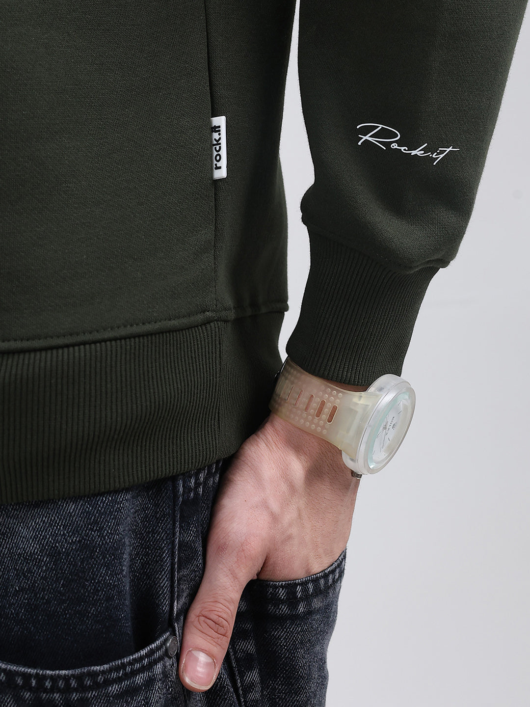 Rock.it Men Olive Solid Round Neck Full Sleeve Sweatshirt