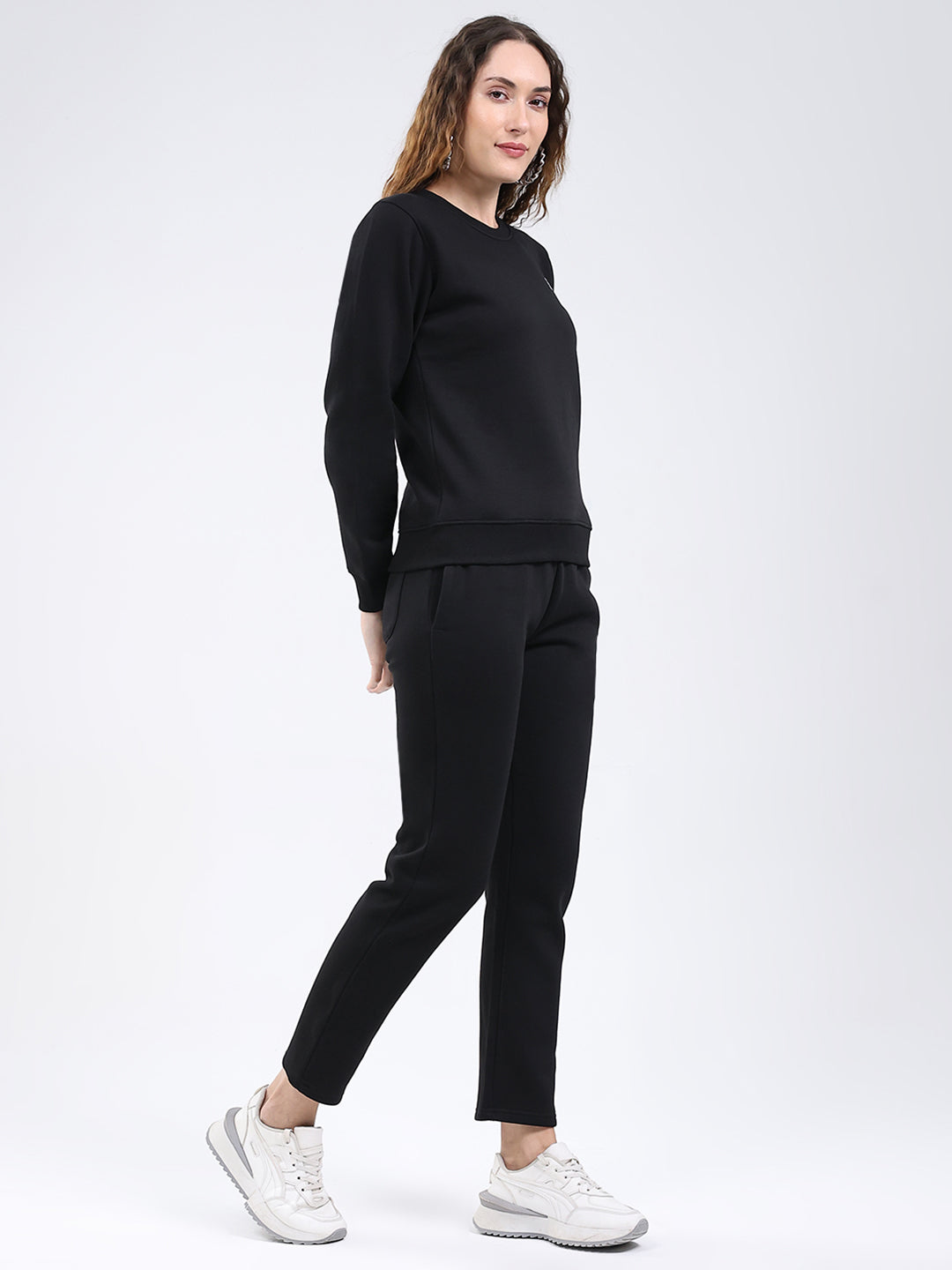 Rock.it Women Black Solid Round Neck Full Sleeve Winter Tracksuit