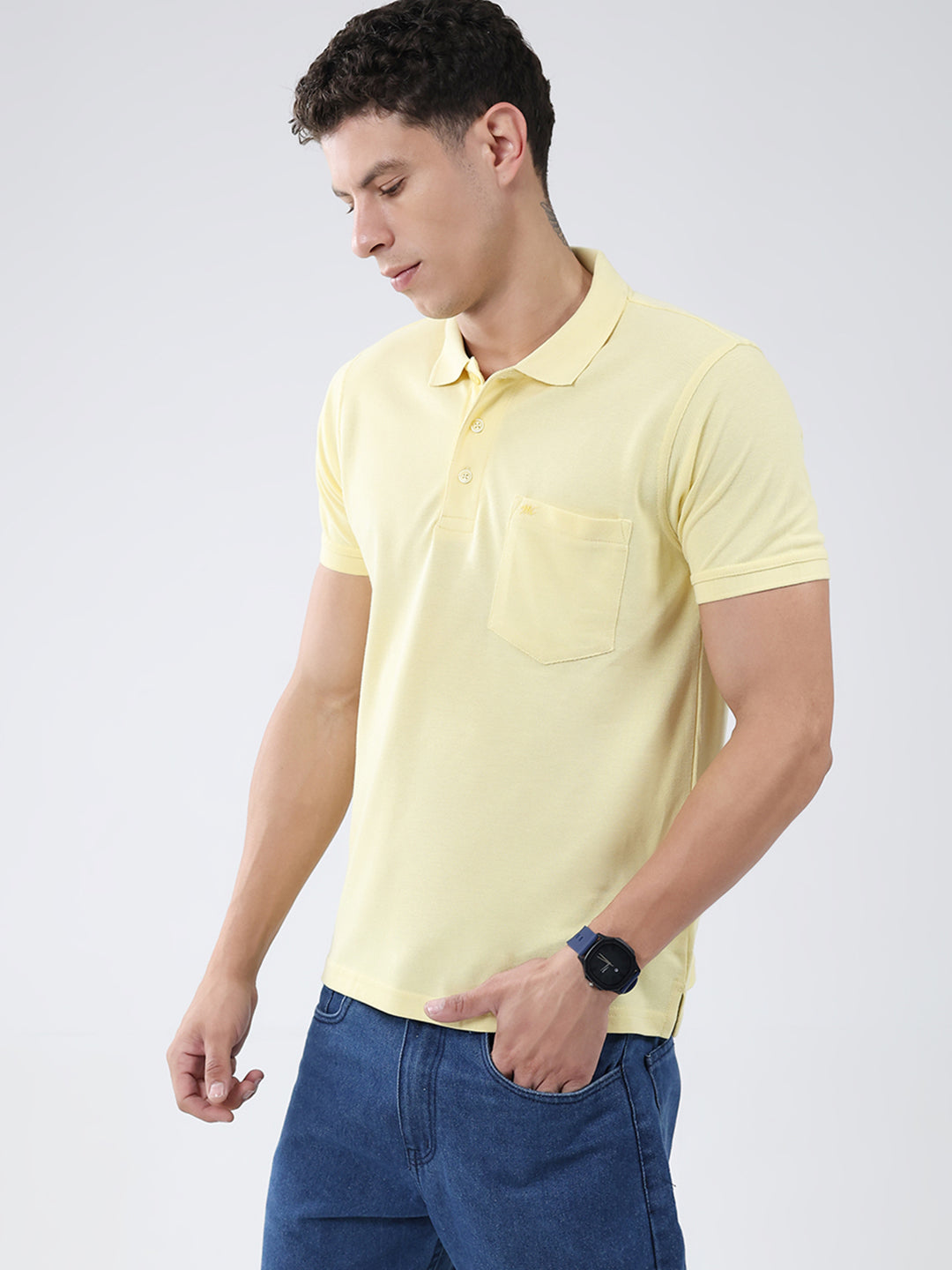 Men Yellow Solid Collar Half Sleeve T-Shirt
