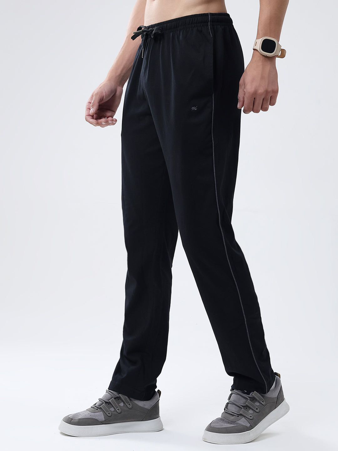 Men Black Solid Regular Fit Lower