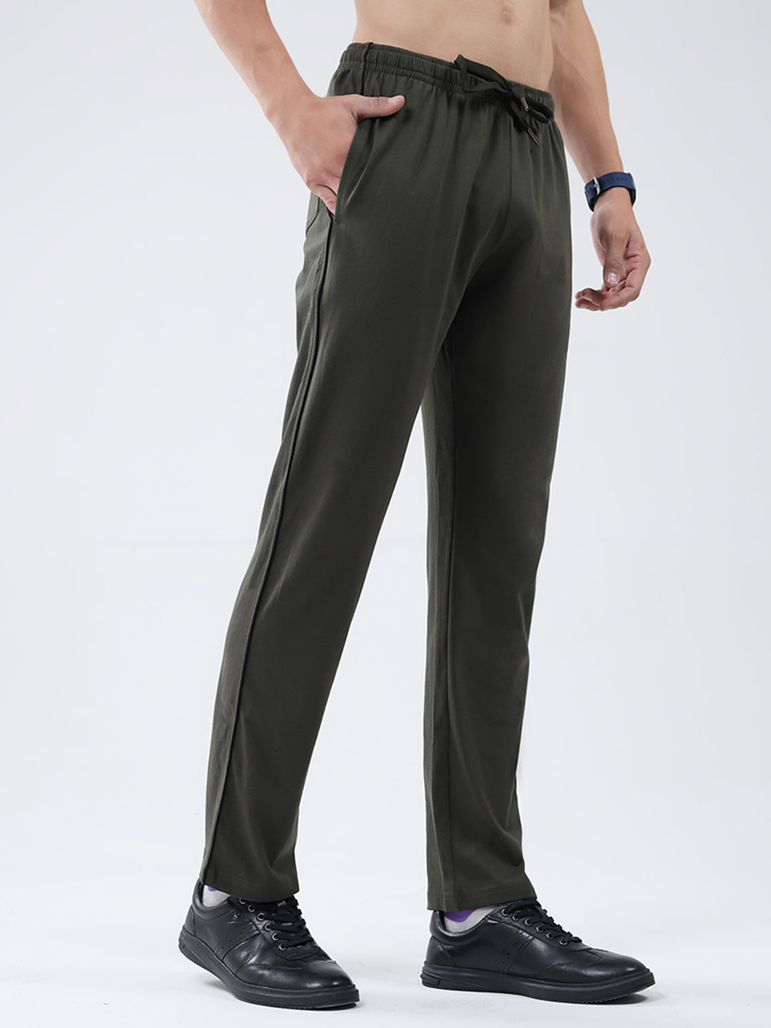 Men Olive Solid Regular Fit Lower
