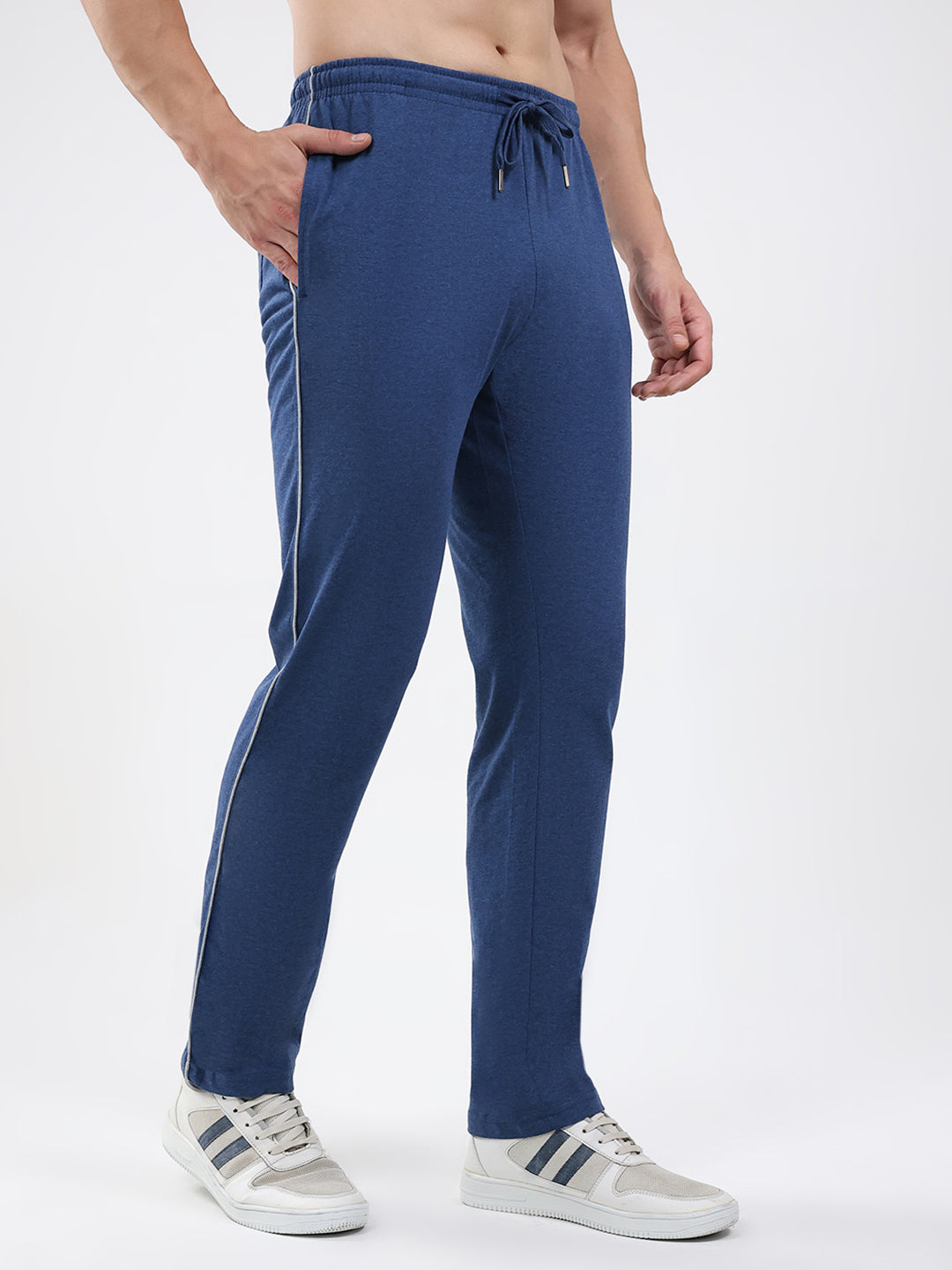 Men Blue Solid Regular Fit Lower