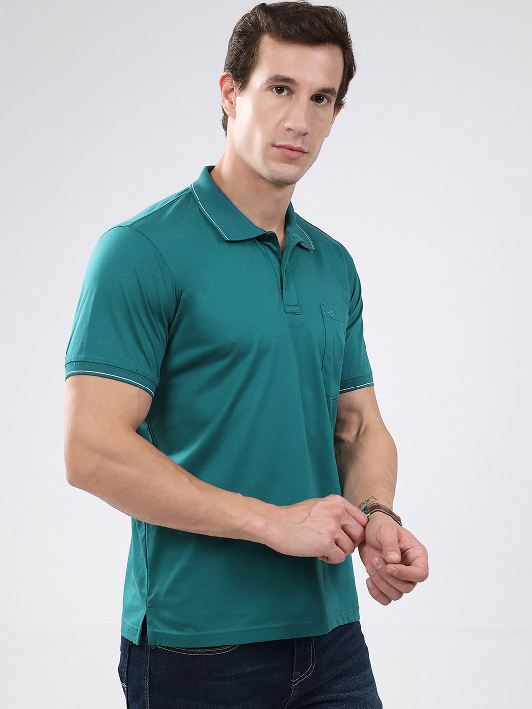Men Green Solid Collar Half Sleeve T-Shirt
