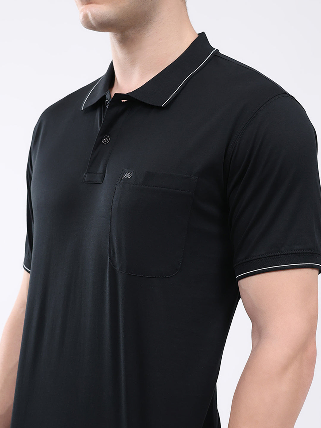 Men Black Solid Collar Half Sleeve T-Shirt