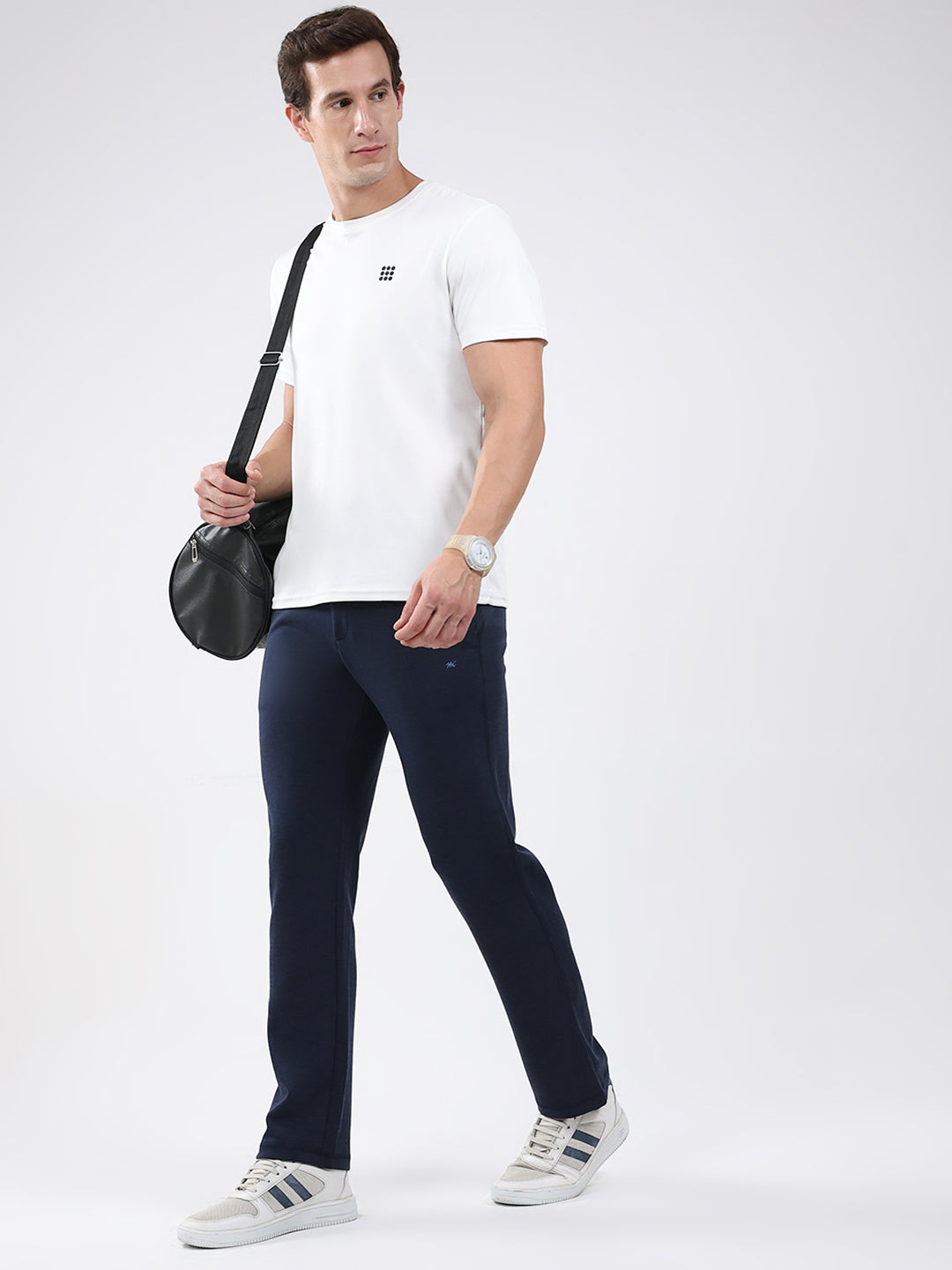 Men Blue Solid Regular Fit Lower