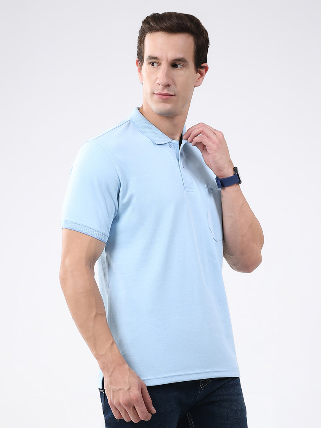 Men Sky Blue Solid Collar Half Sleeve T-Shirt