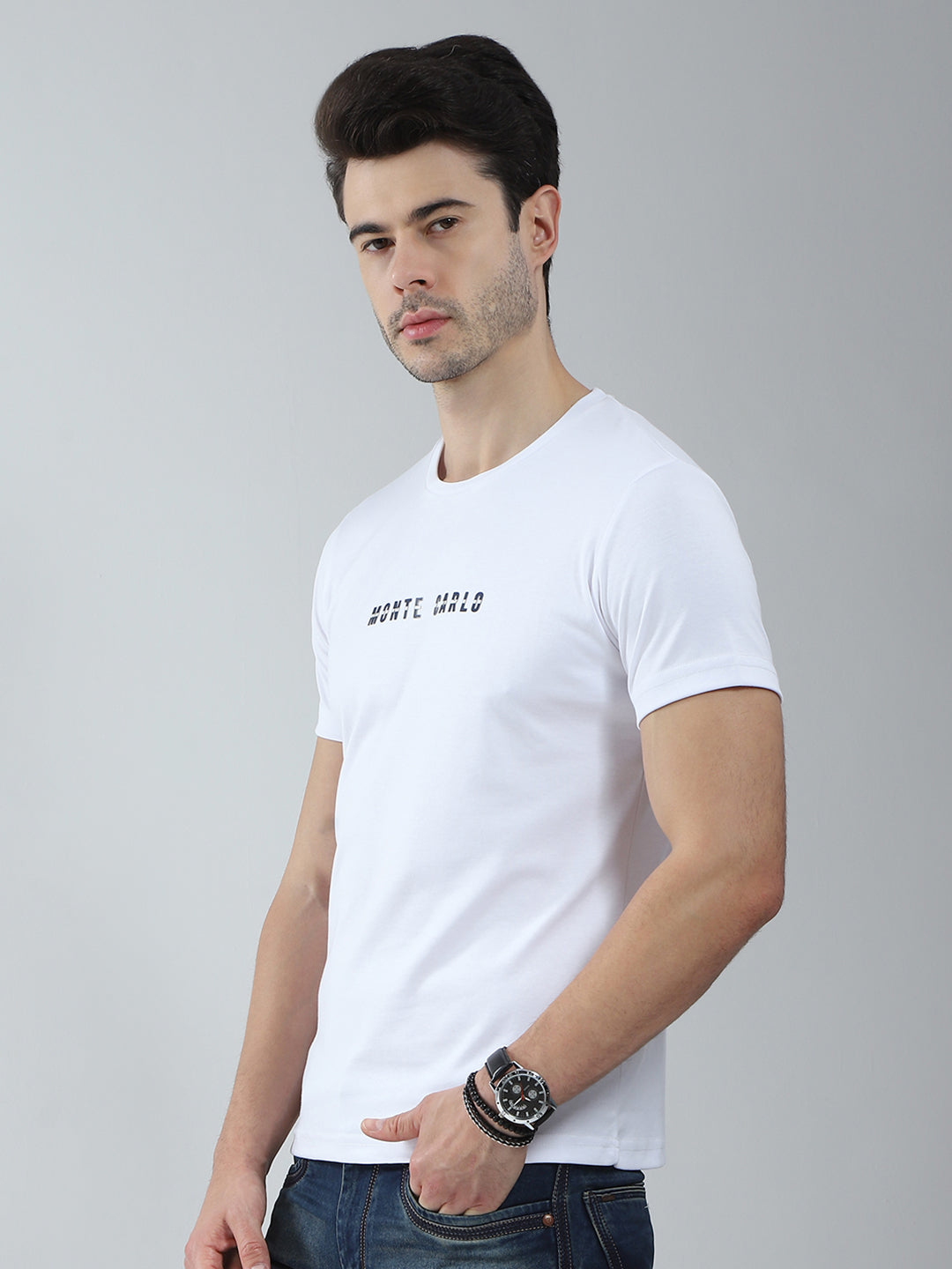 Men White Solid Round Neck Half Sleeve T-Shirt