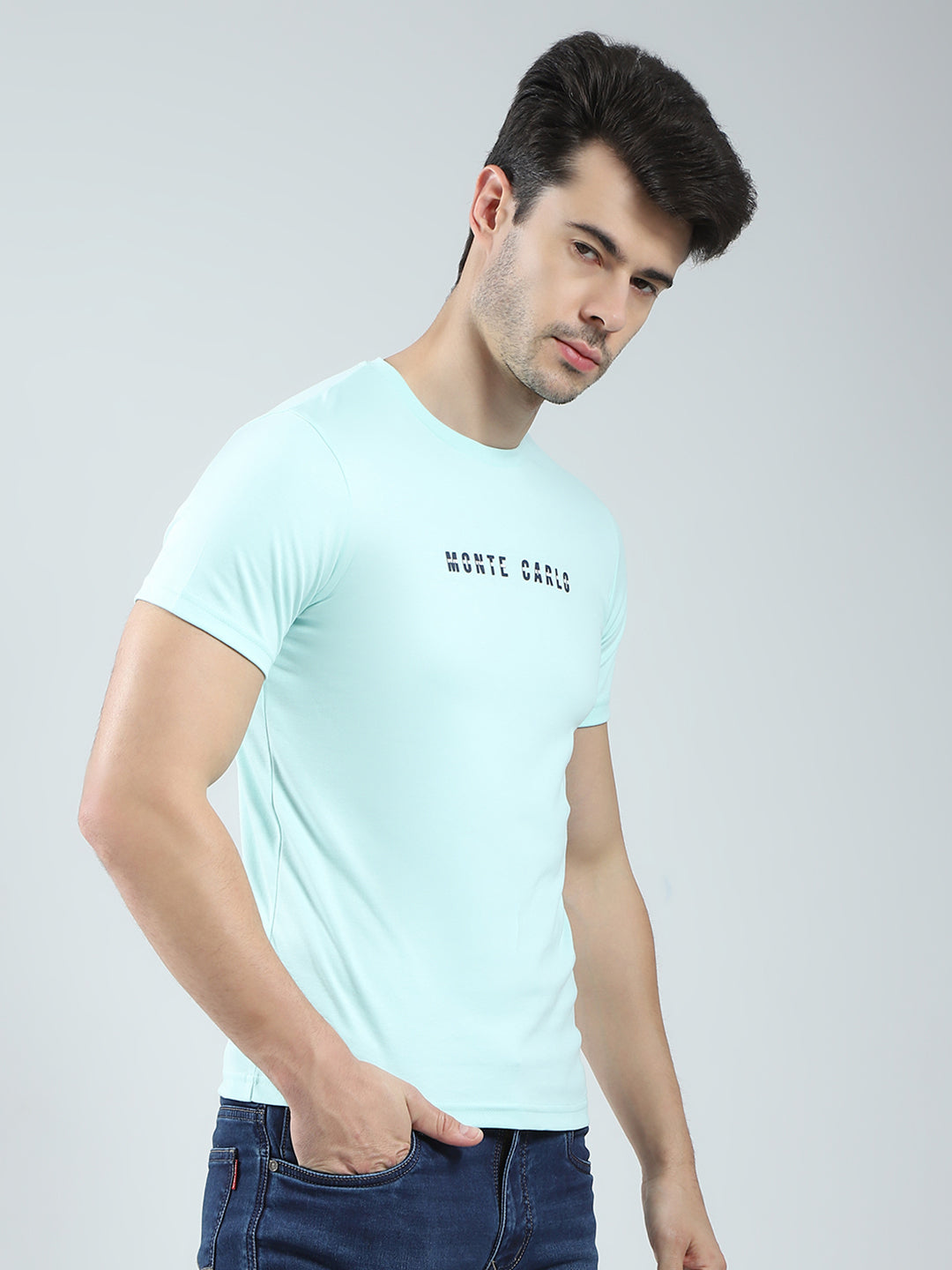Men Blue Solid Round Neck Half Sleeve T-Shirt