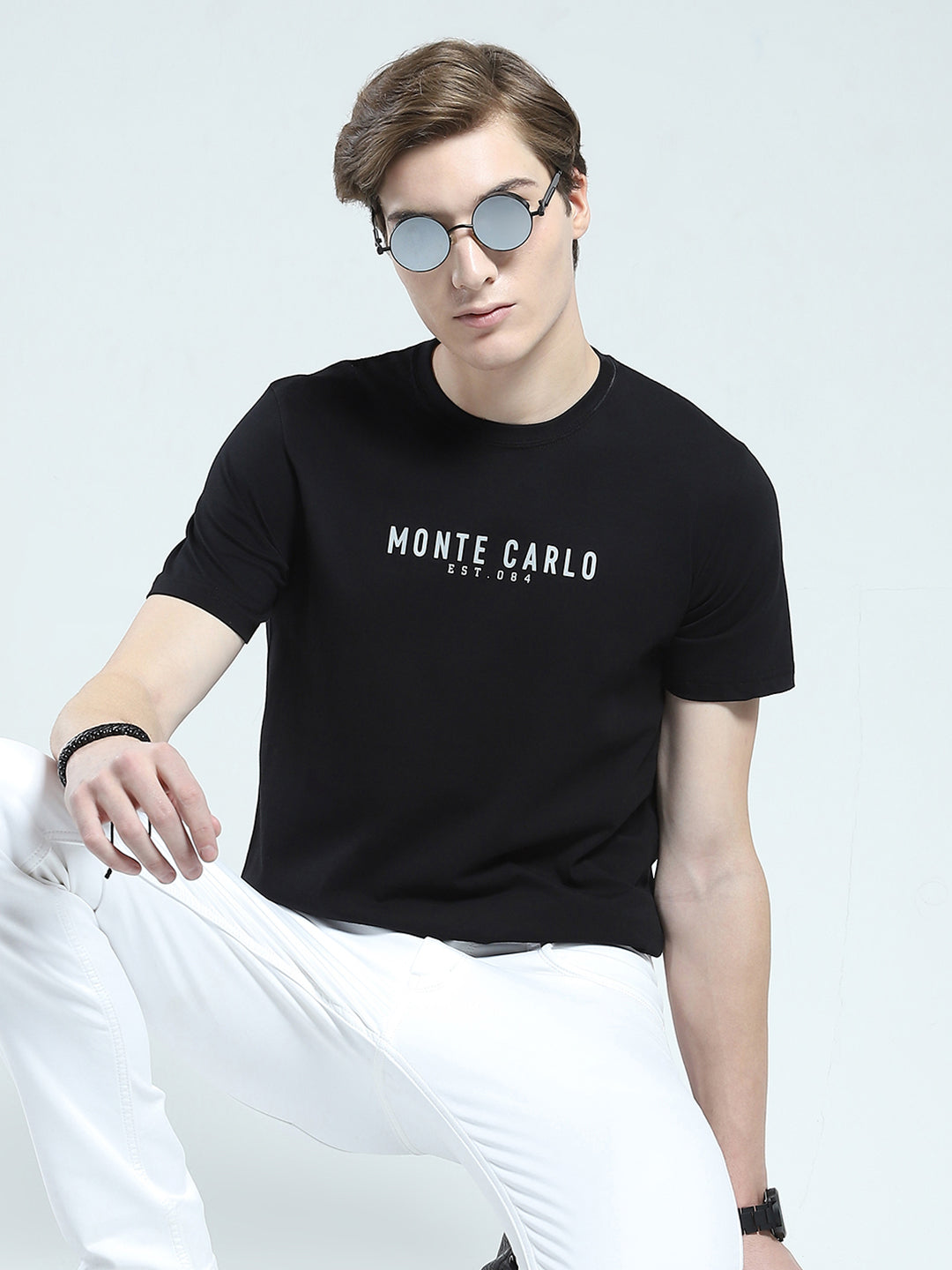 Men Black Solid Round Neck Half Sleeve T-Shirt