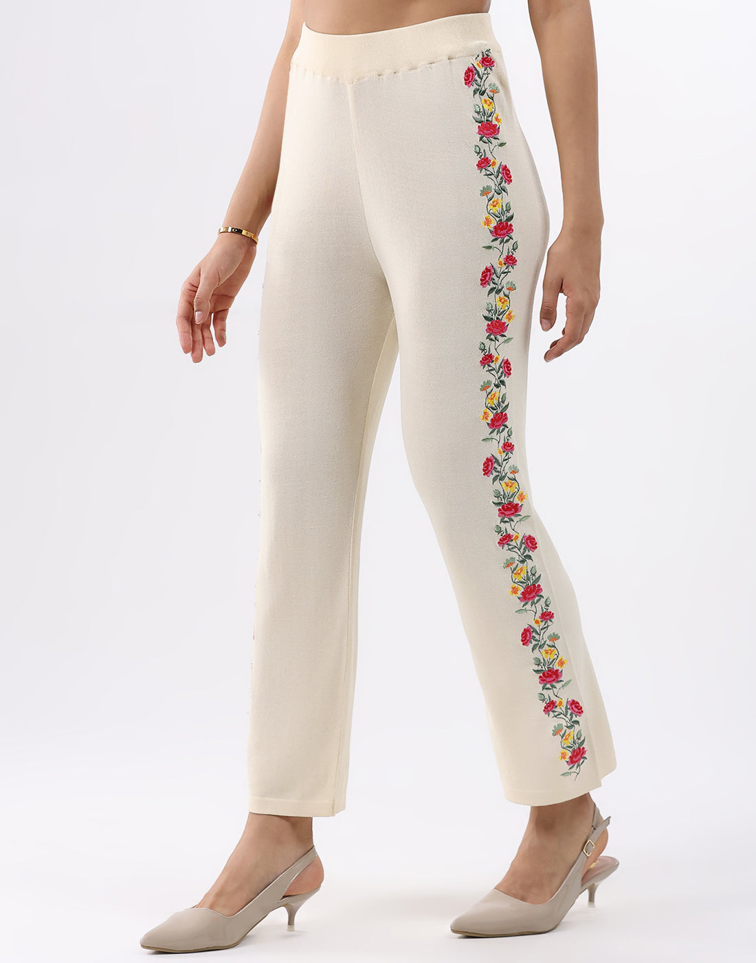 Women Cream Solid Round Neck Sleeveless Cords Set