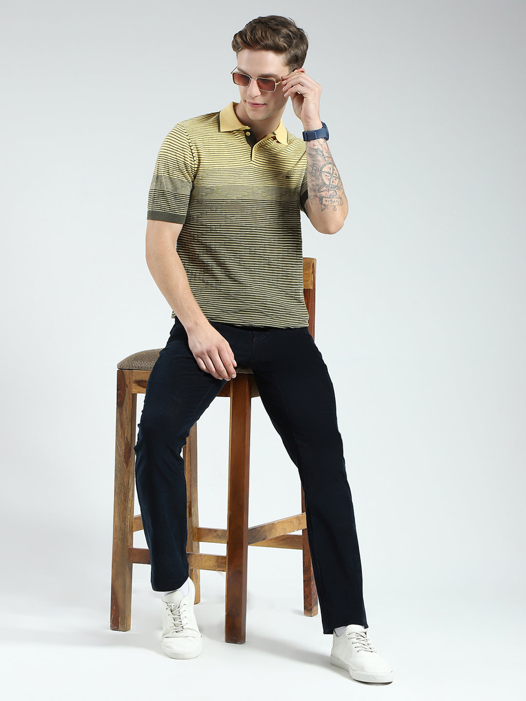 Men Green Self Design Collar Half Sleeve T-Shirt