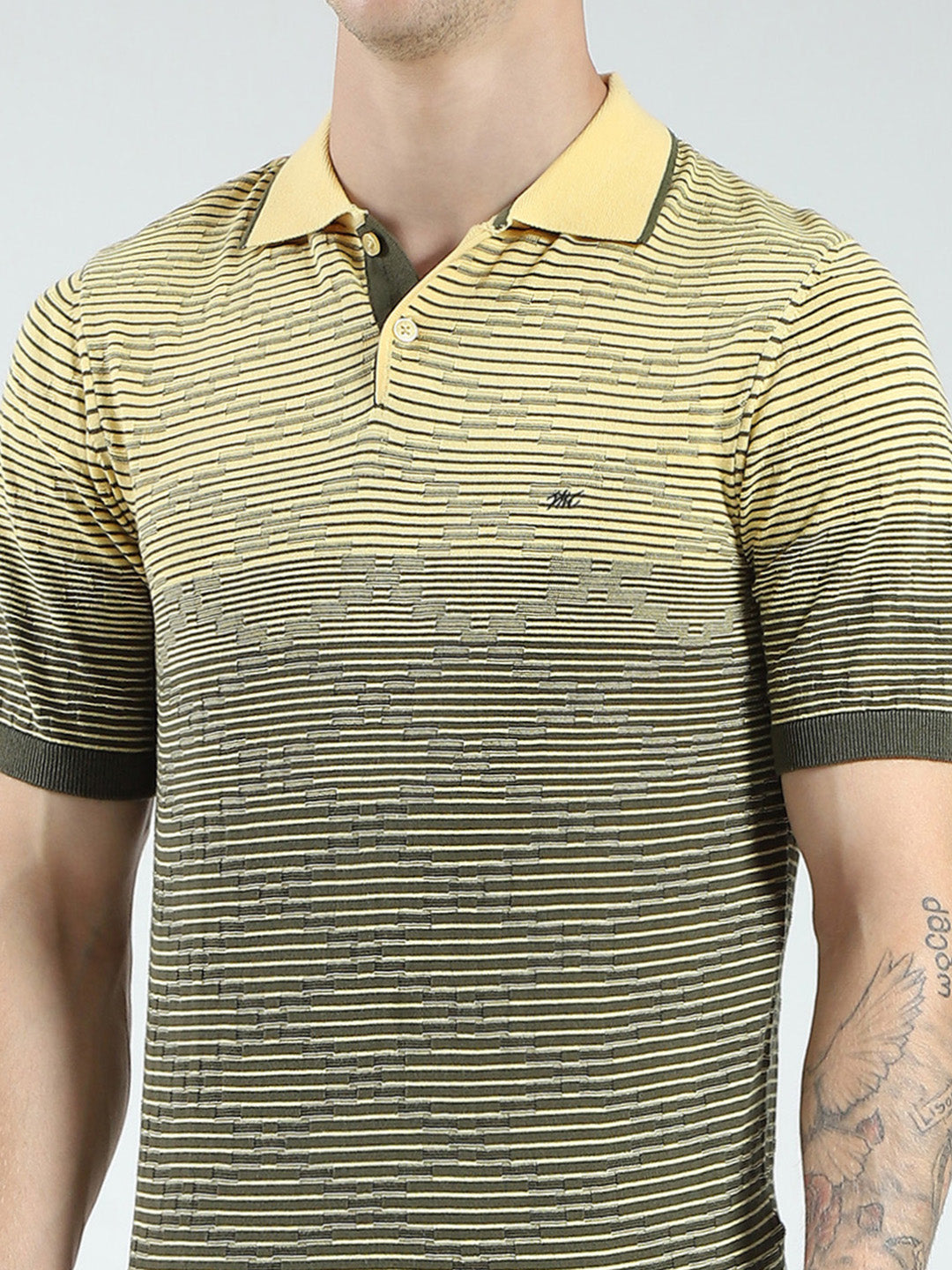 Men Green Self Design Collar Half Sleeve T-Shirt