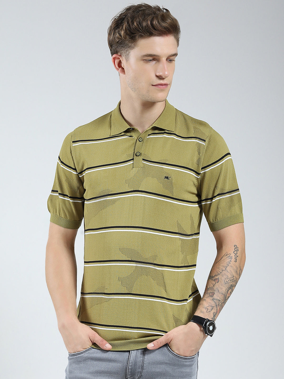 Men Green Solid Collar Half Sleeve T-Shirt